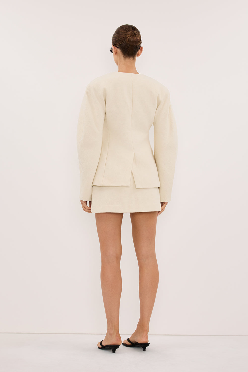 BOBBI CREAM BOUCLE COCOON BLAZER