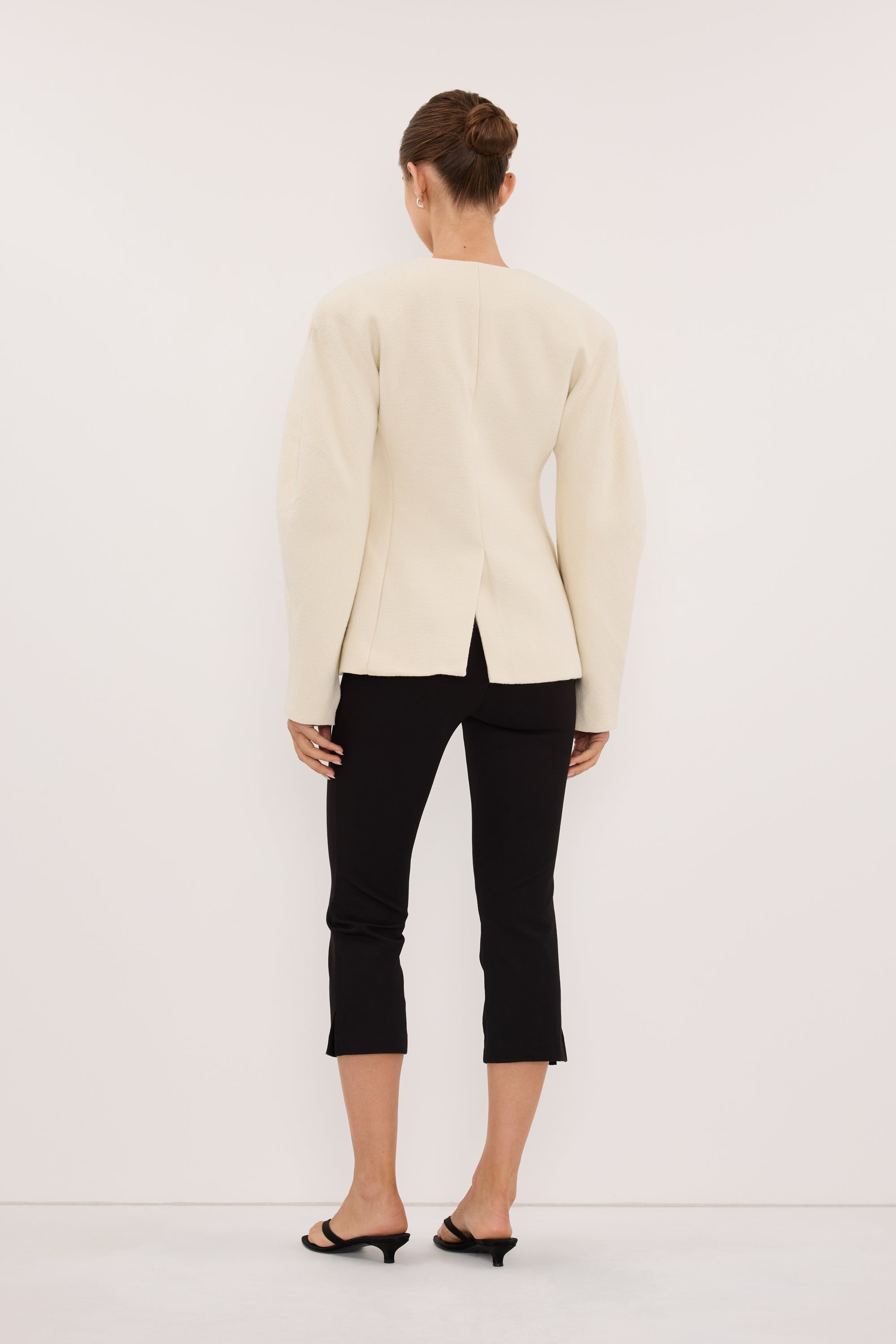 BOBBI CREAM BOUCLE COCOON BLAZER