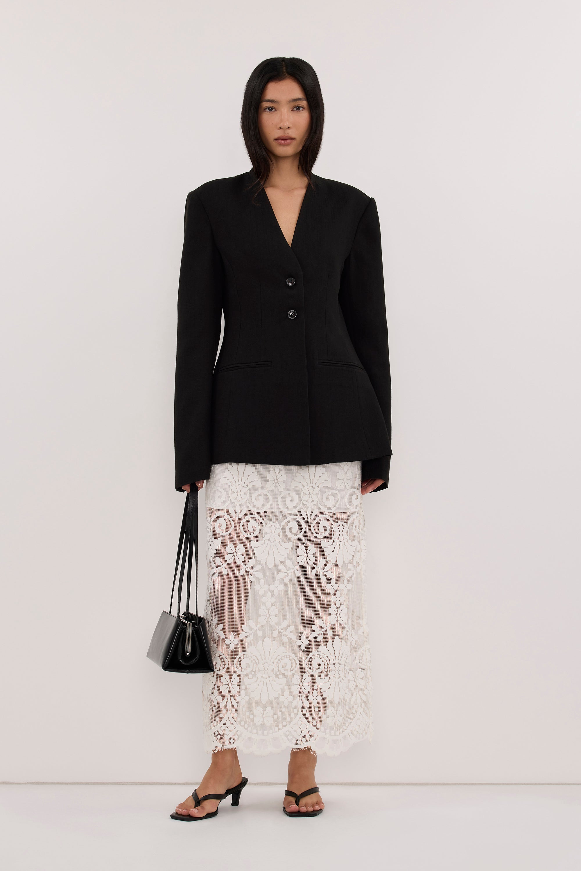 ROSALIE BLACK CINCHED BLAZER
