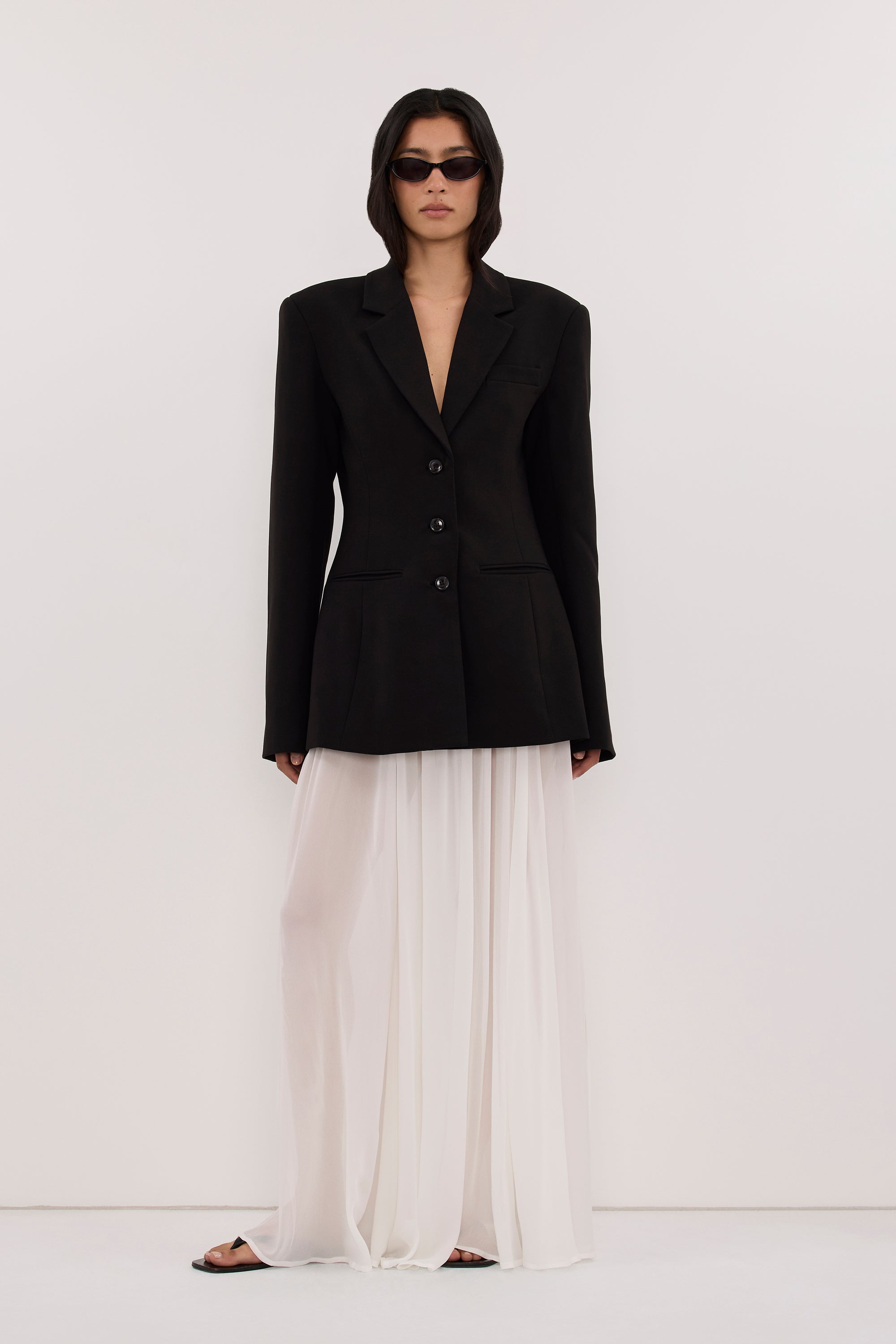 CHIARA BLACK CINCHED BLAZER