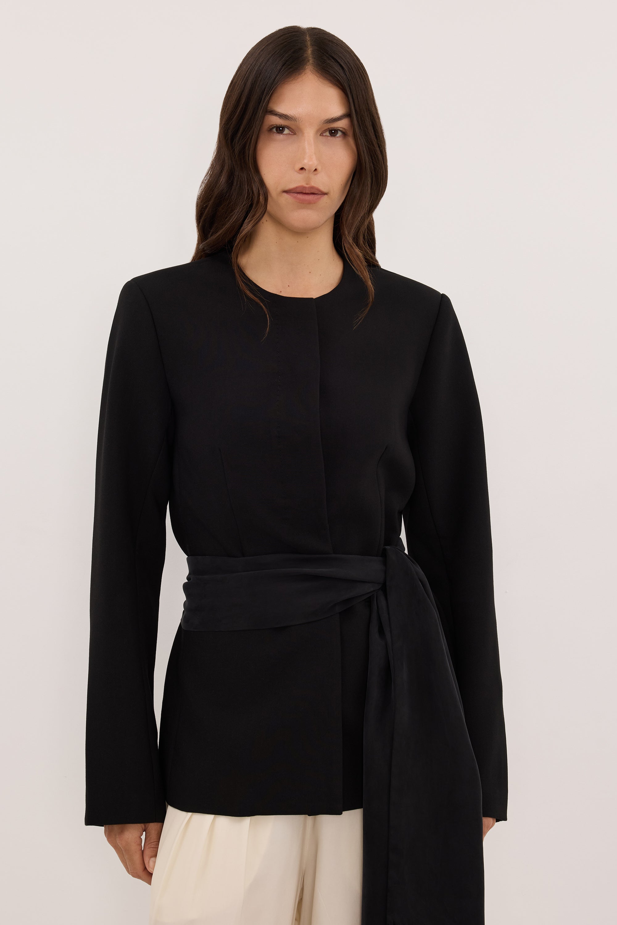 CHIARA BLACK COLLARLESS BLAZER
