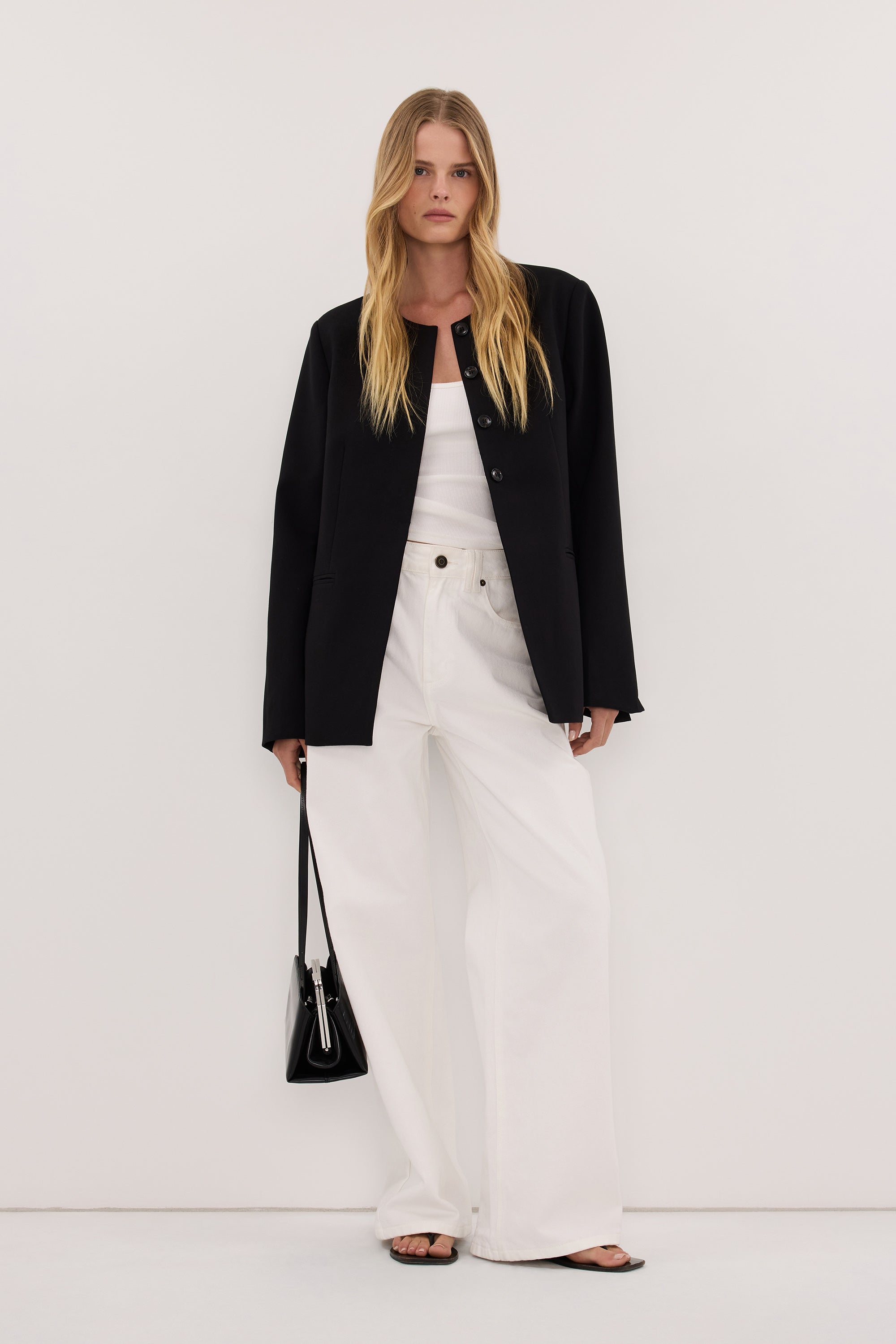 CHIARA BLACK COLLARLESS BLAZER