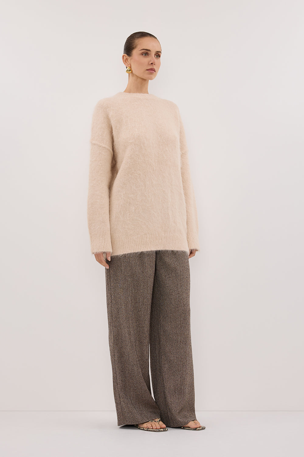 SALMA CREAM LONGLINE JUMPER Clothing DISSH Boutiques 