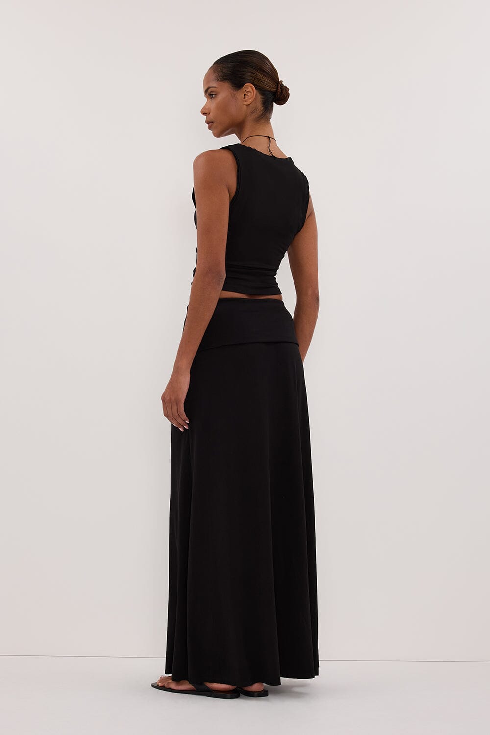 JULIE BLACK MODAL BLEND SLEEVELESS TANK Clothing DISSH Boutiques 