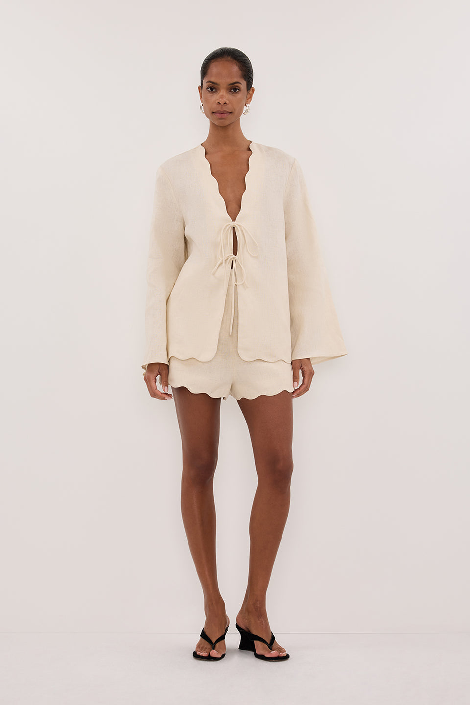 LELA SANDSTONE LINEN LONG SLEEVE TOP Clothing DISSH Boutiques 