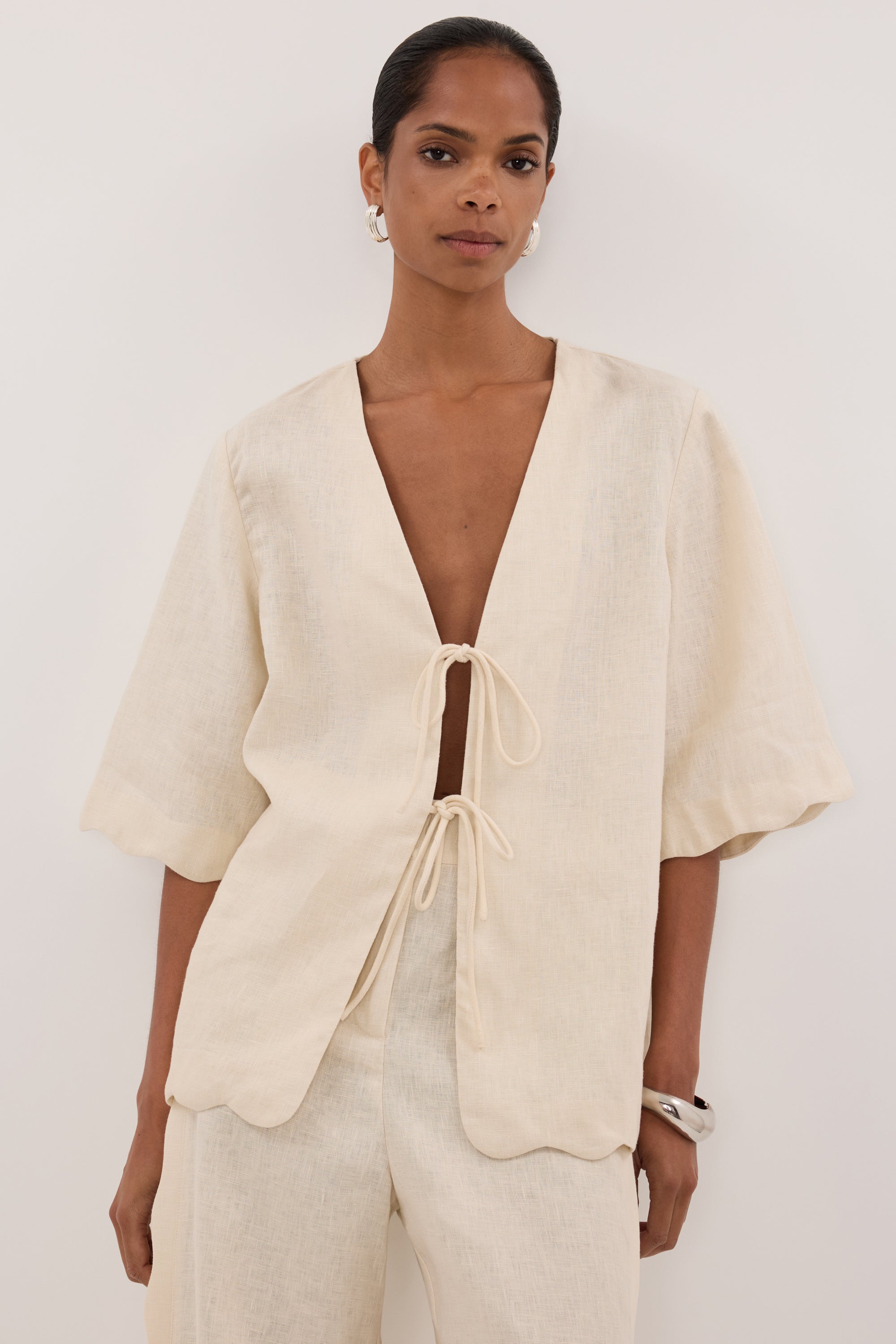 LELA SANDSTONE SHORT SLEEVE LINEN SHIRT
