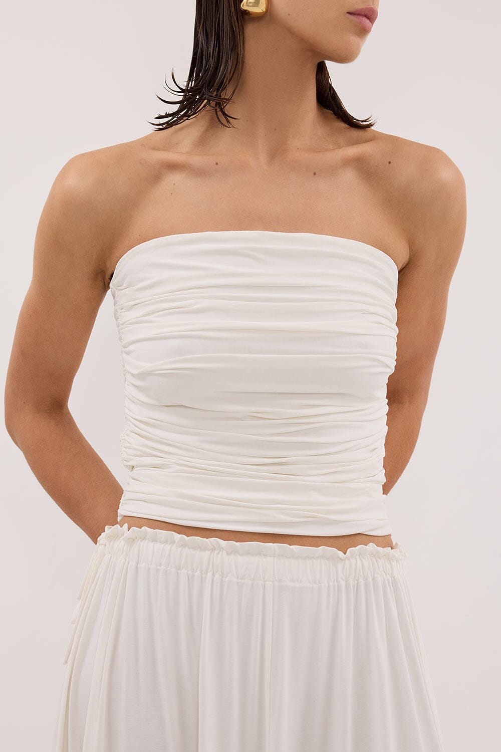 SHARI OFF WHITE STRAPLESS BANDEAU TOP