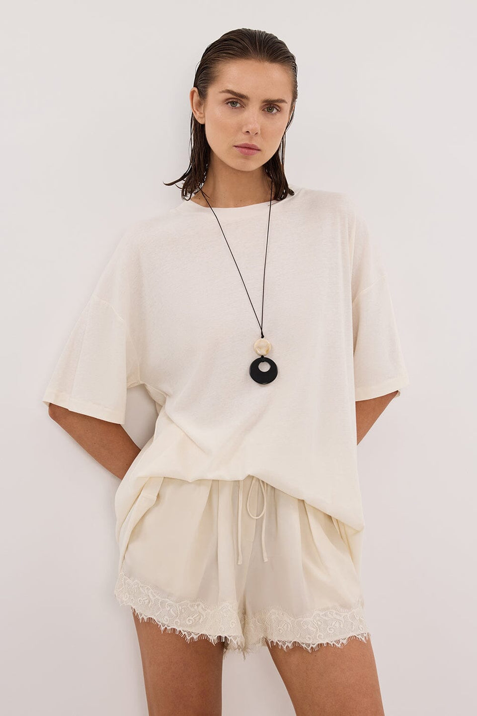 SLOANE CREAM COTTON LONGLINE TEE Clothing DISSH Boutiques 