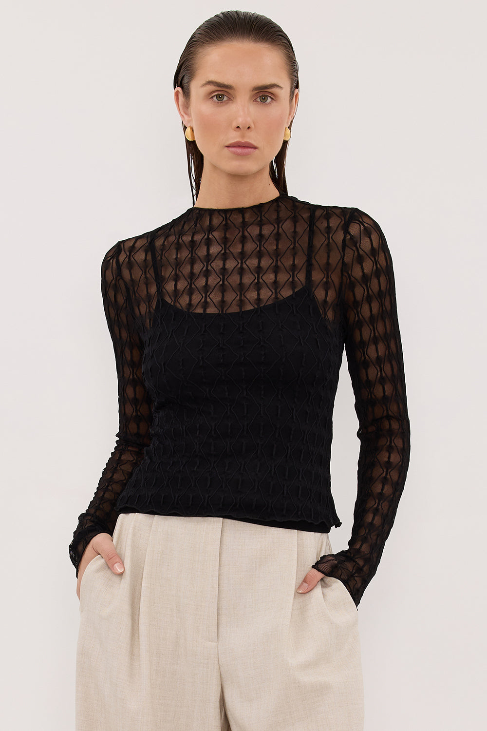 LEIA BLACK LONG SLEEVE LACE KNIT TOP