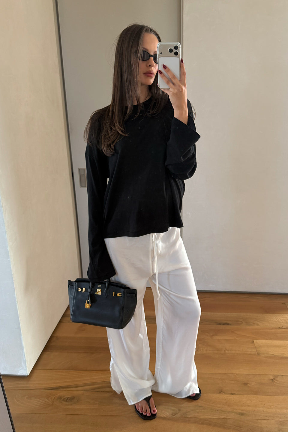 SLOANE BLACK LONG SLEEVE CREW KNIT TOP