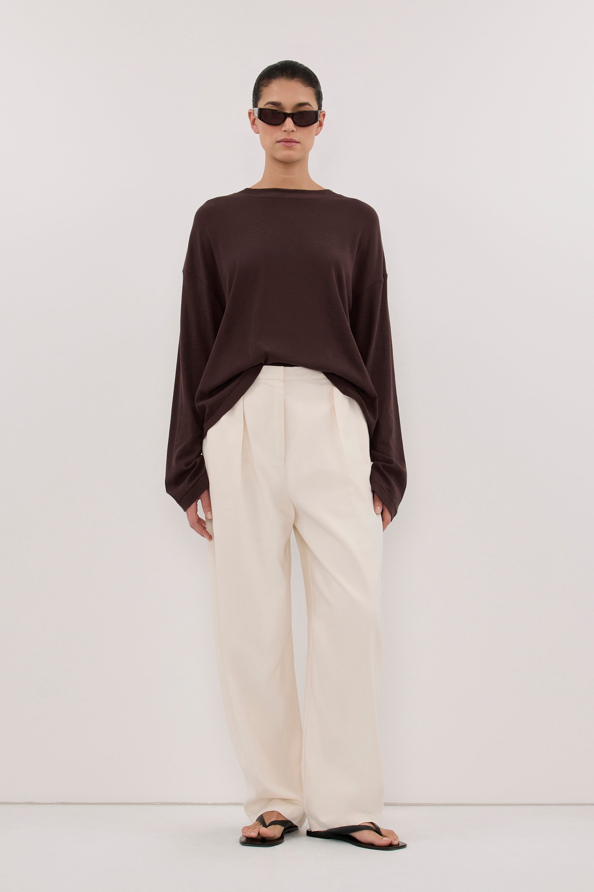 SLOANE CHOC LONG SLEEVE CREW KNIT TOP