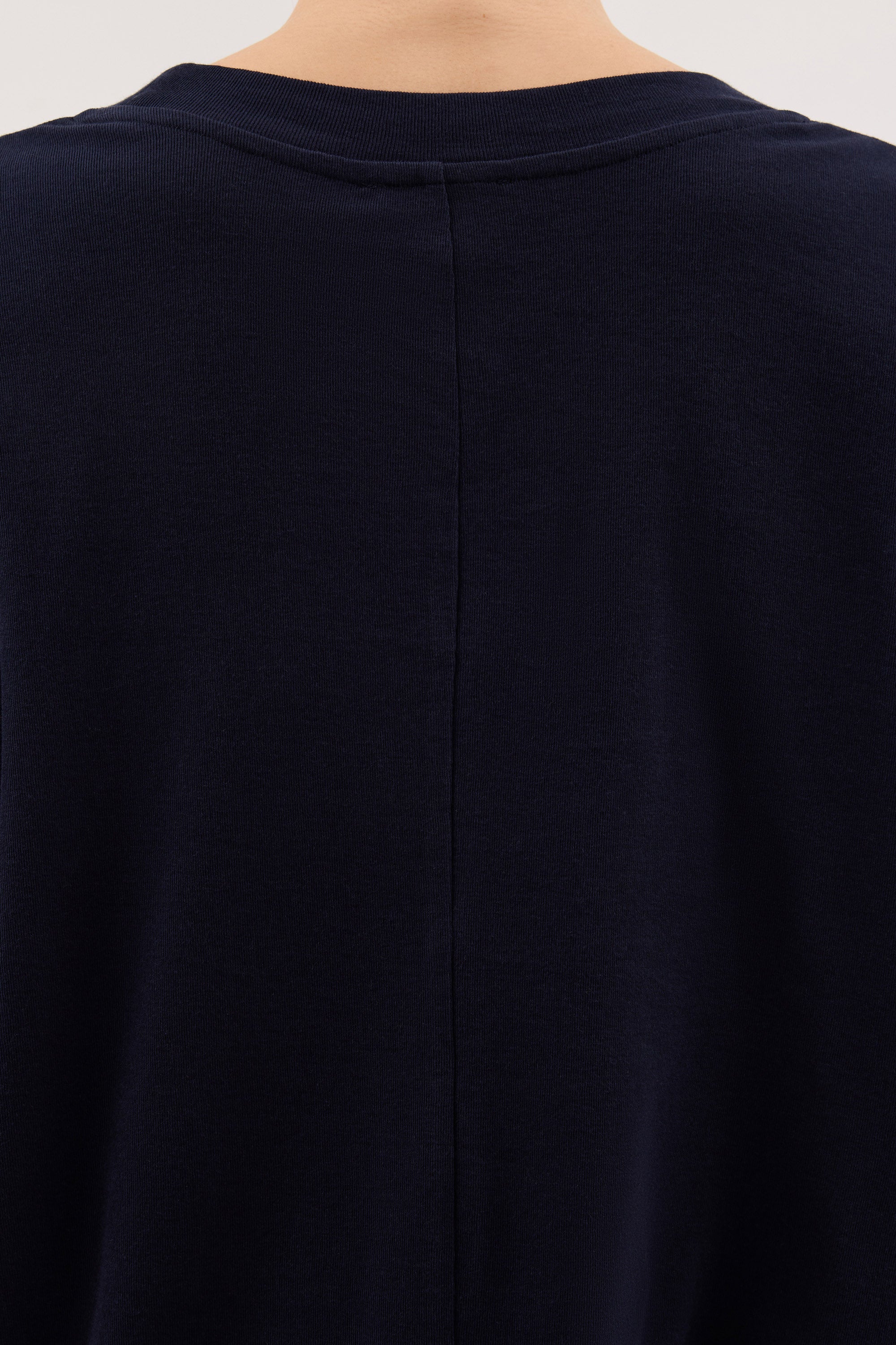 SLOANE NAVY LONG SLEEVE CREW KNIT TOP