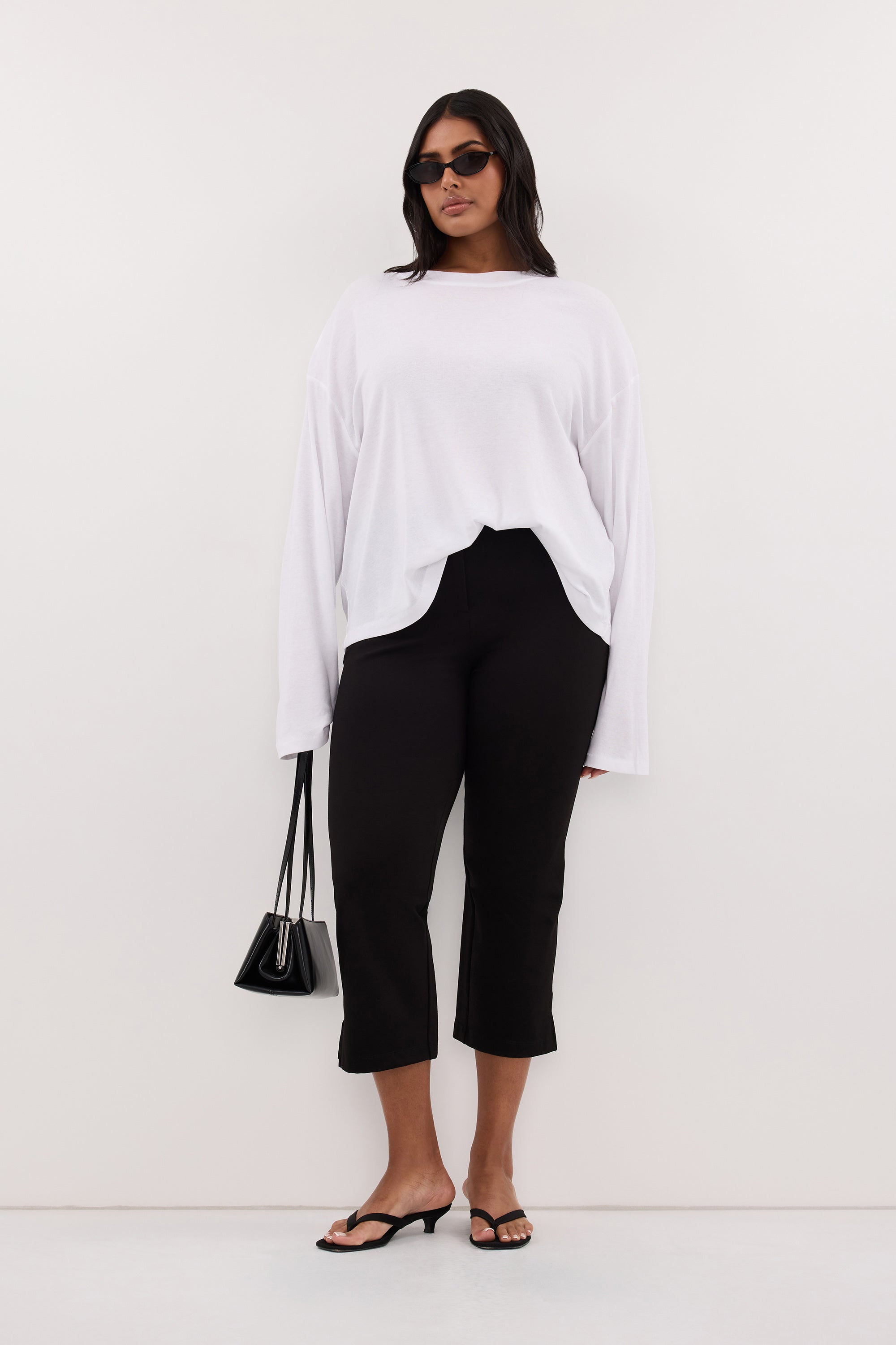 SLOANE WHITE LONG SLEEVE CREW KNIT TOP