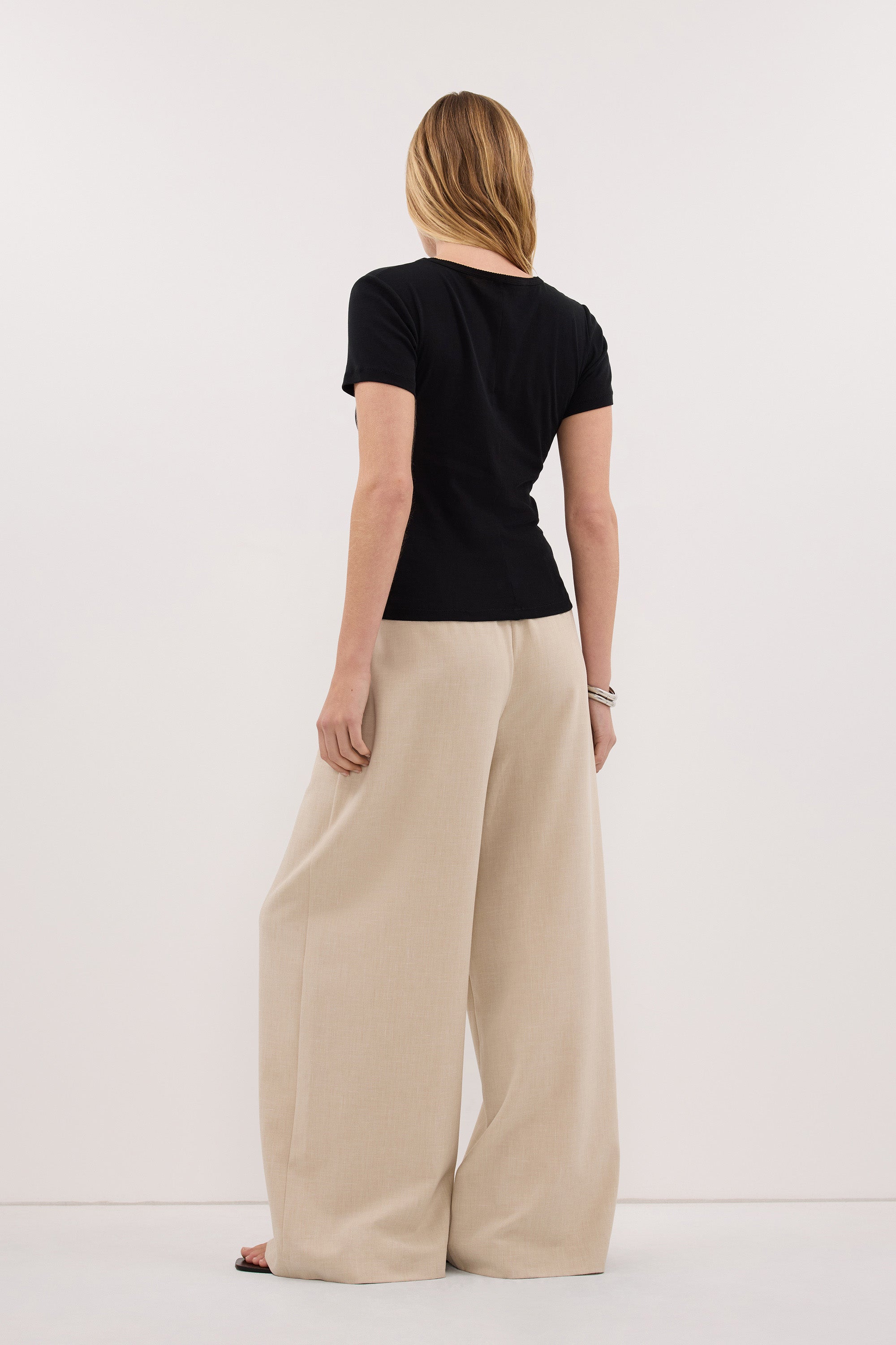 SLOANE BLACK KNIT BABY TEE