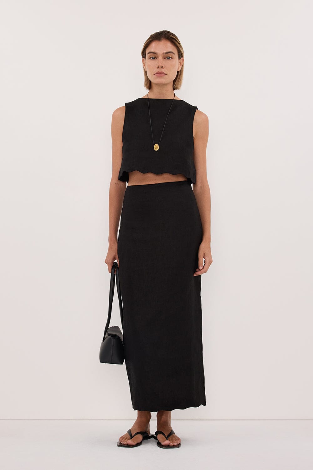 LELA BLACK LINEN CROP TOP