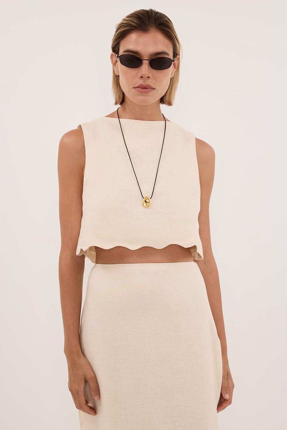 LELA SANDSTONE LINEN CROP TOP