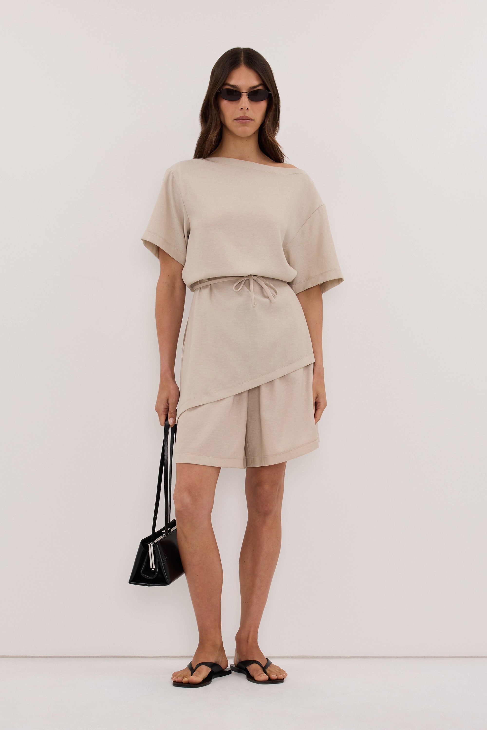 CALIA BONE BOAT NECK SLEEVED TOP