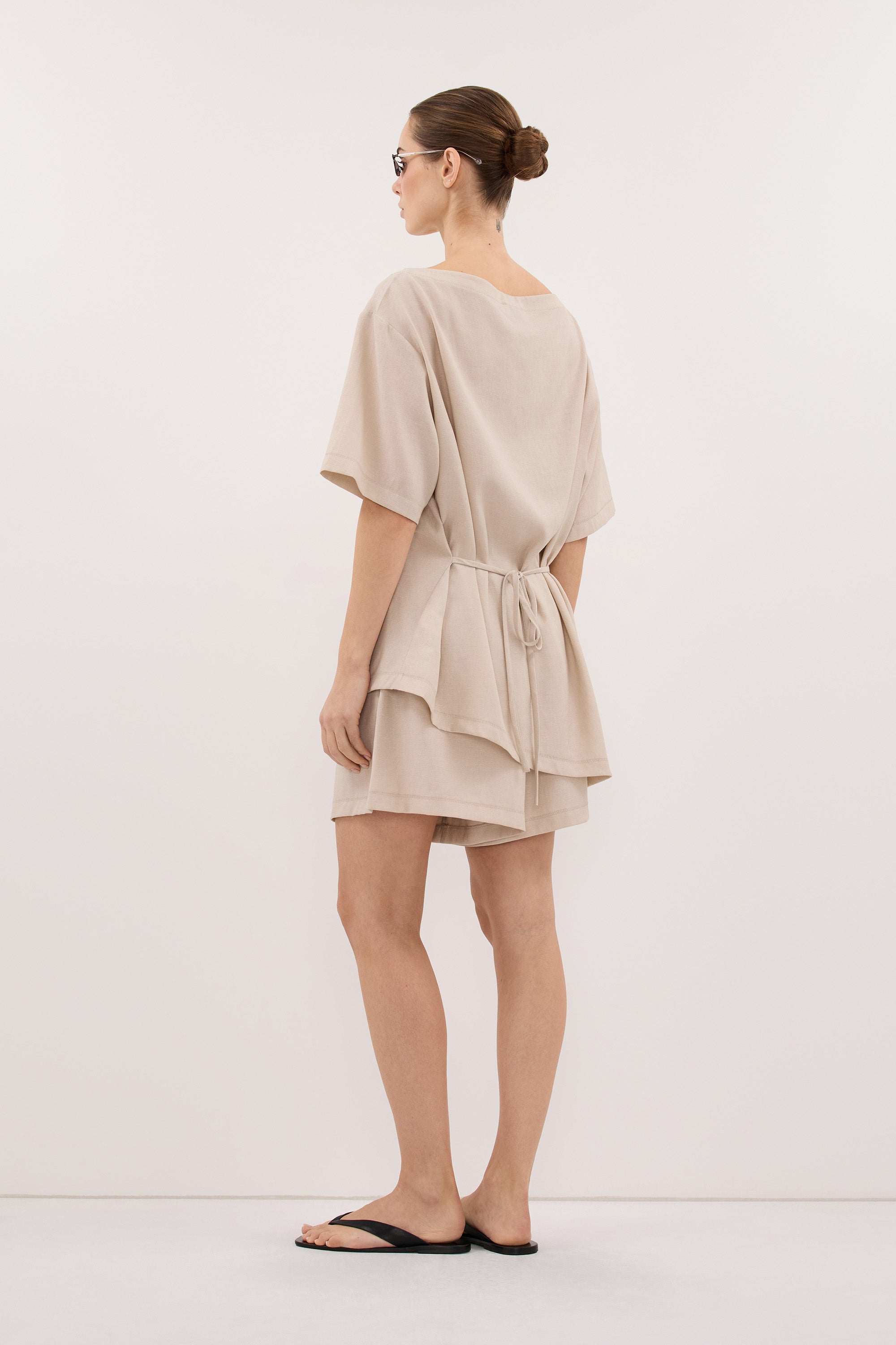 CALIA BONE BOAT NECK SLEEVED TOP