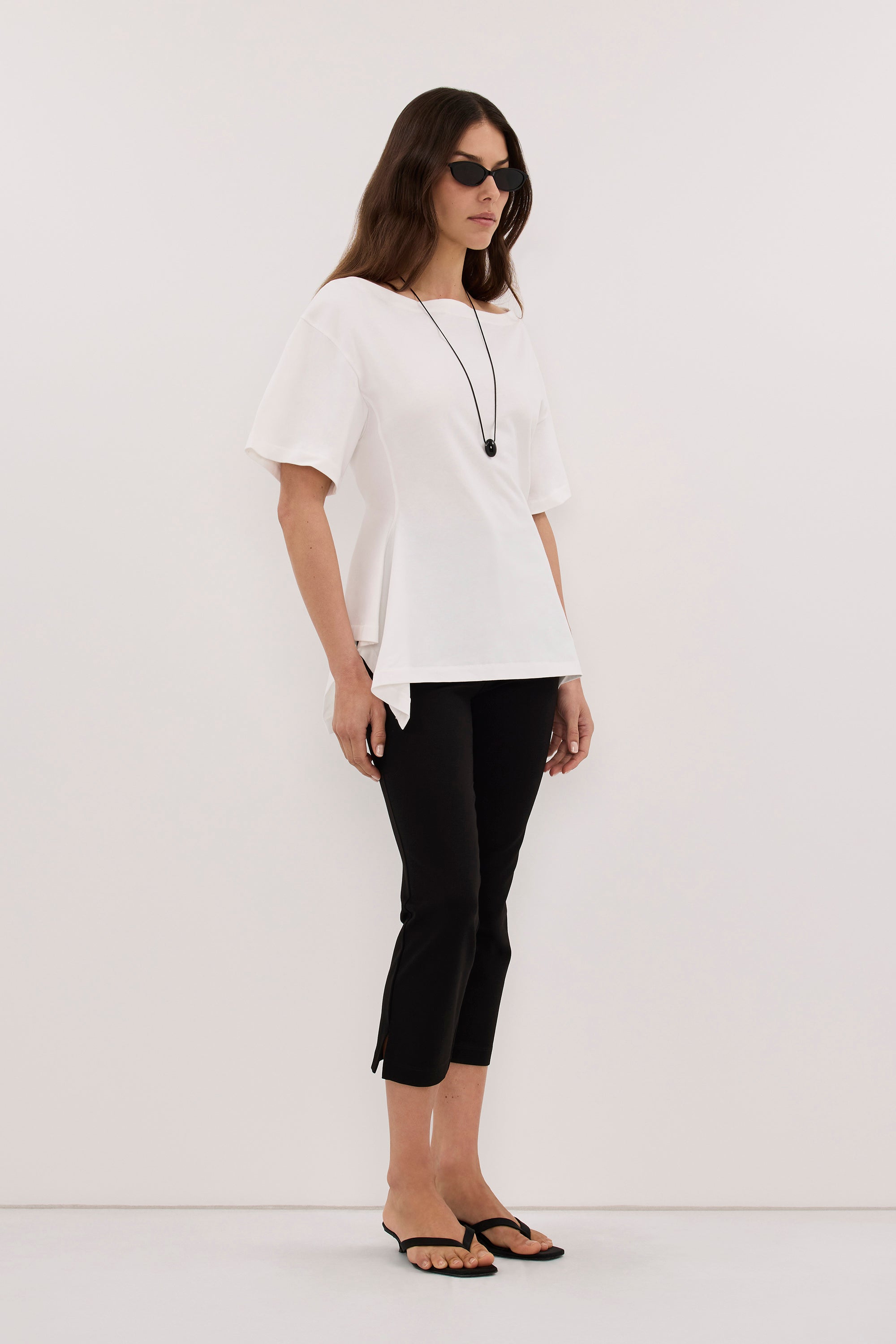 VERA WHITE HANDKERCHIEF HEM TEE