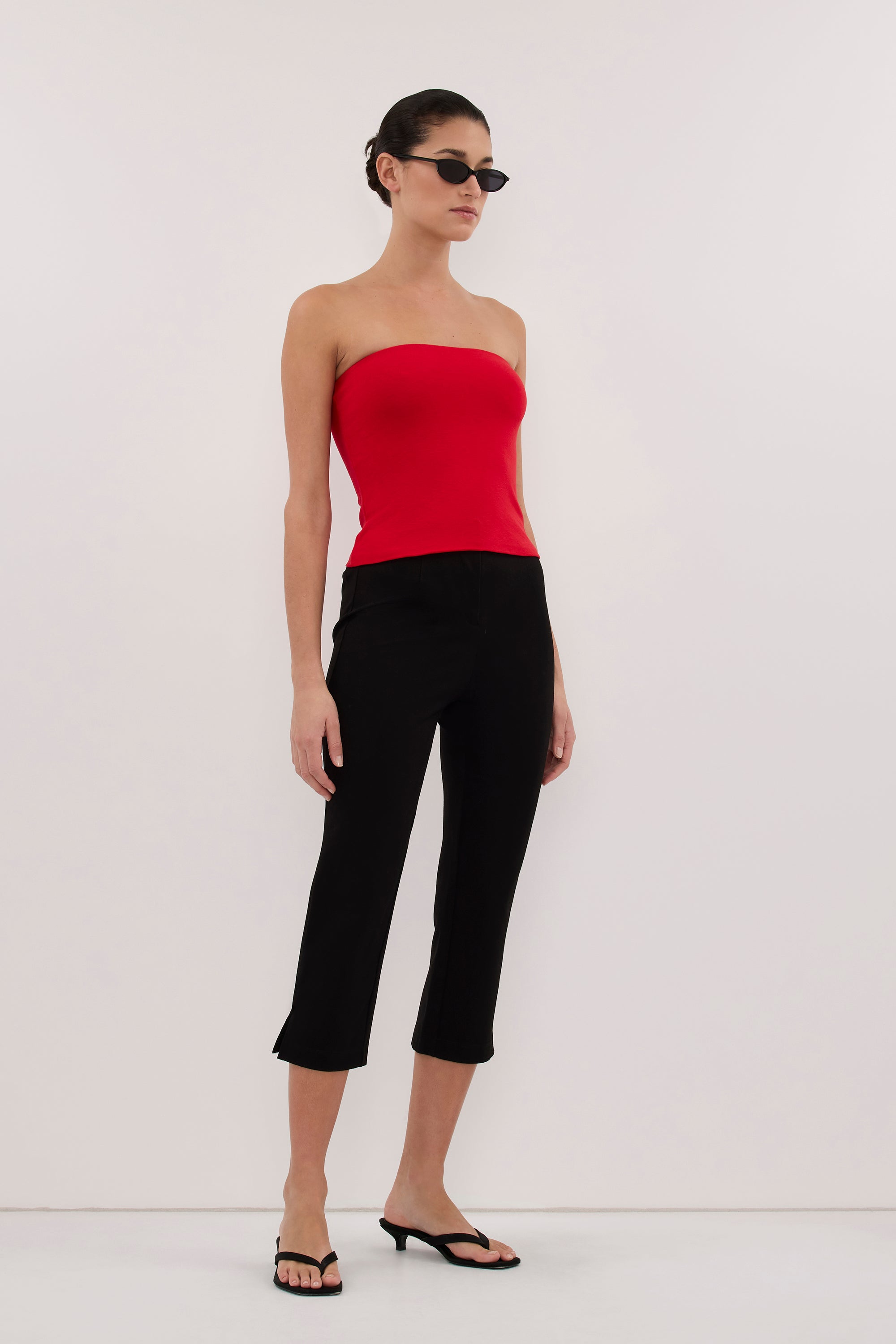 AVEN RED BANDEAU TOP