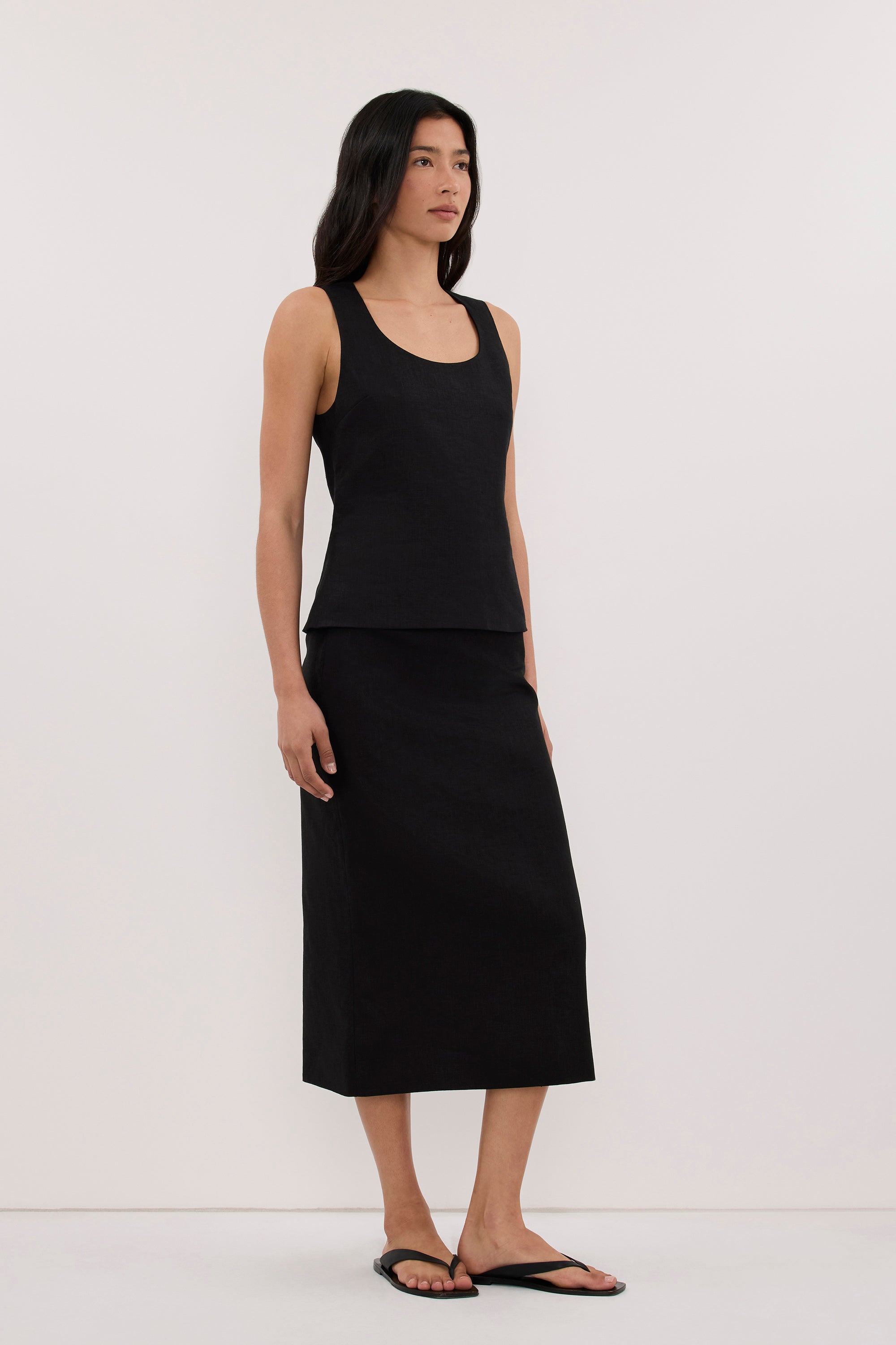 AURELI BLACK LINEN TOP