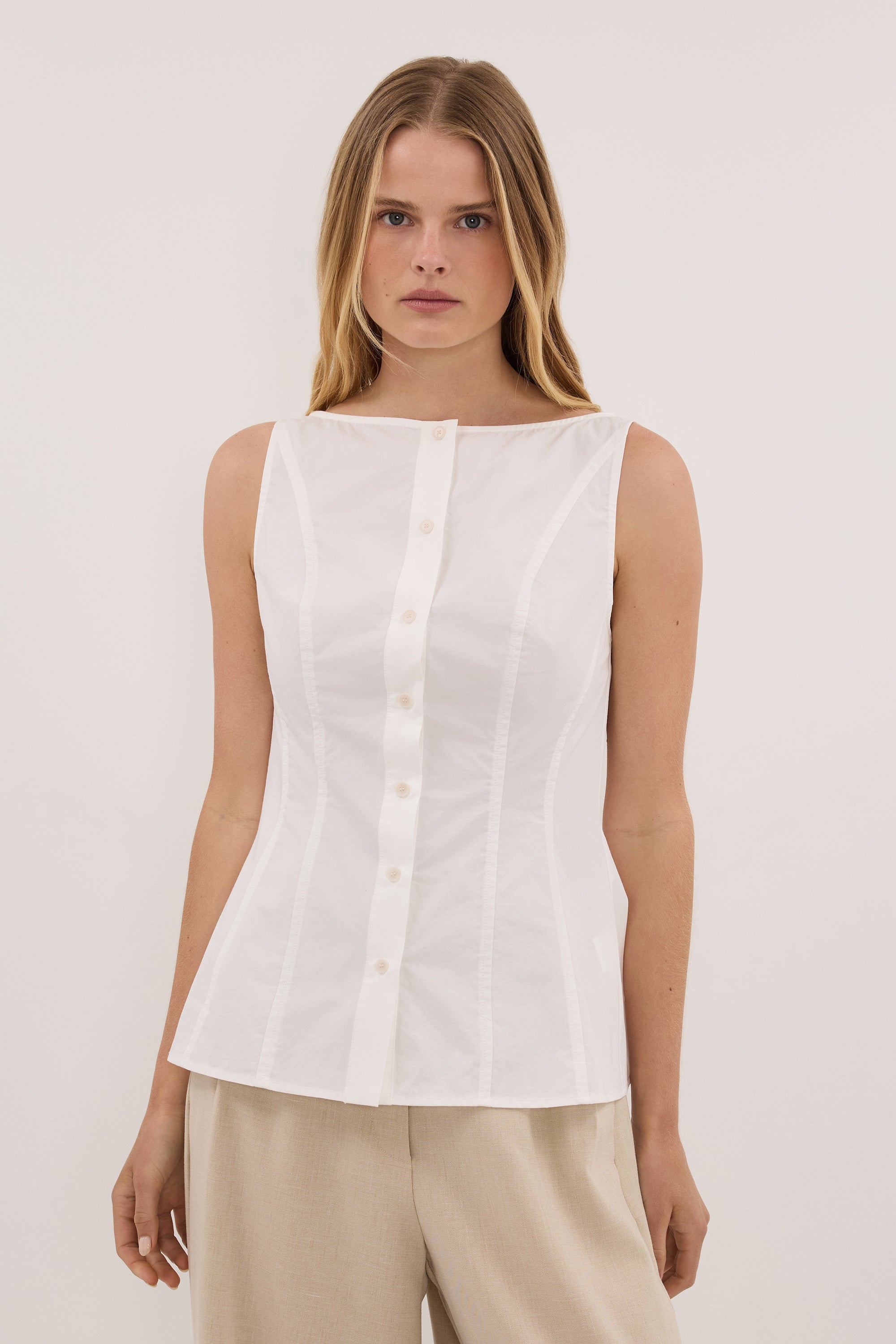 SCOTTIE WHITE SLEEVELESS COTTON TOP