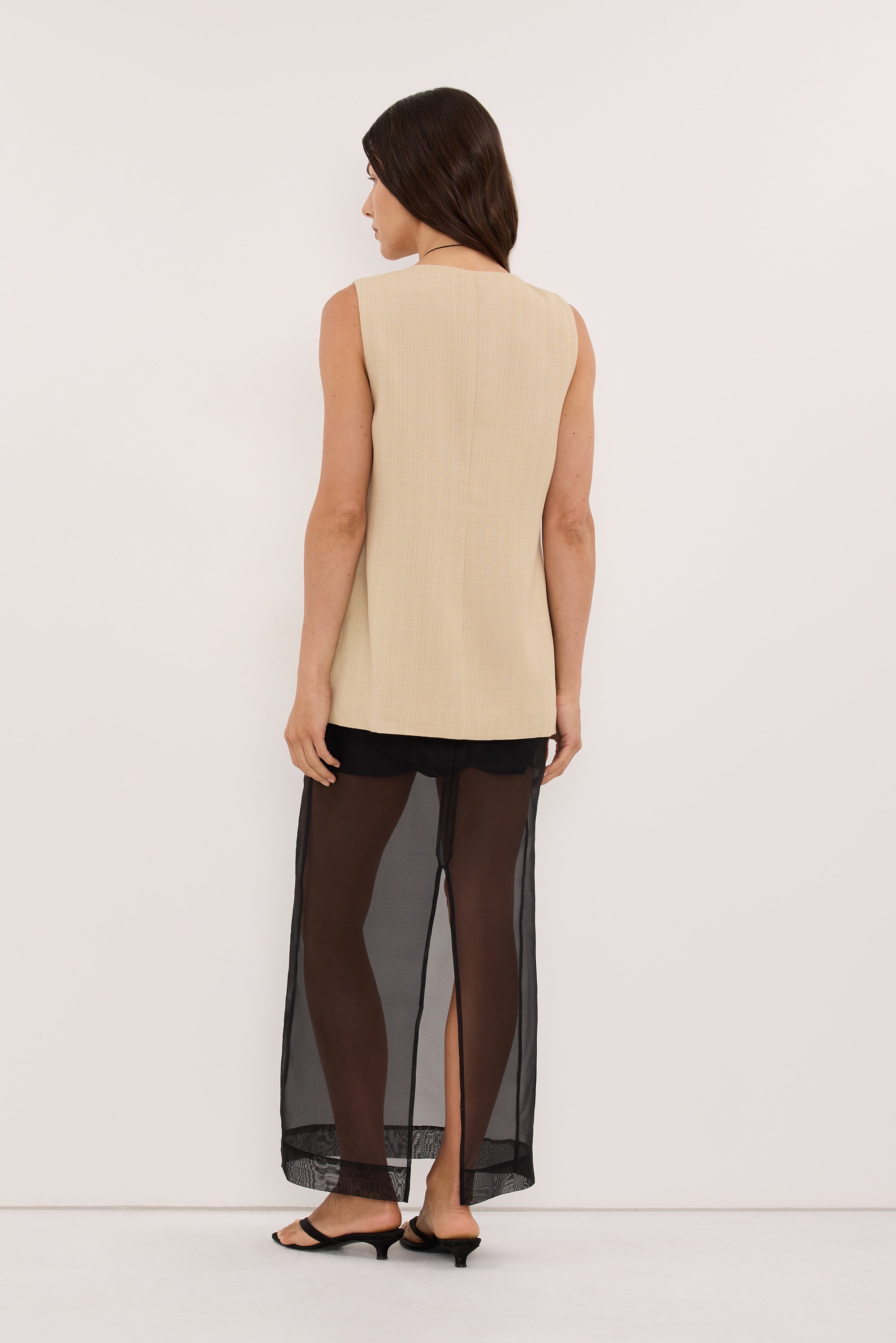 RUNA WHEAT SCOOP NECK TOP