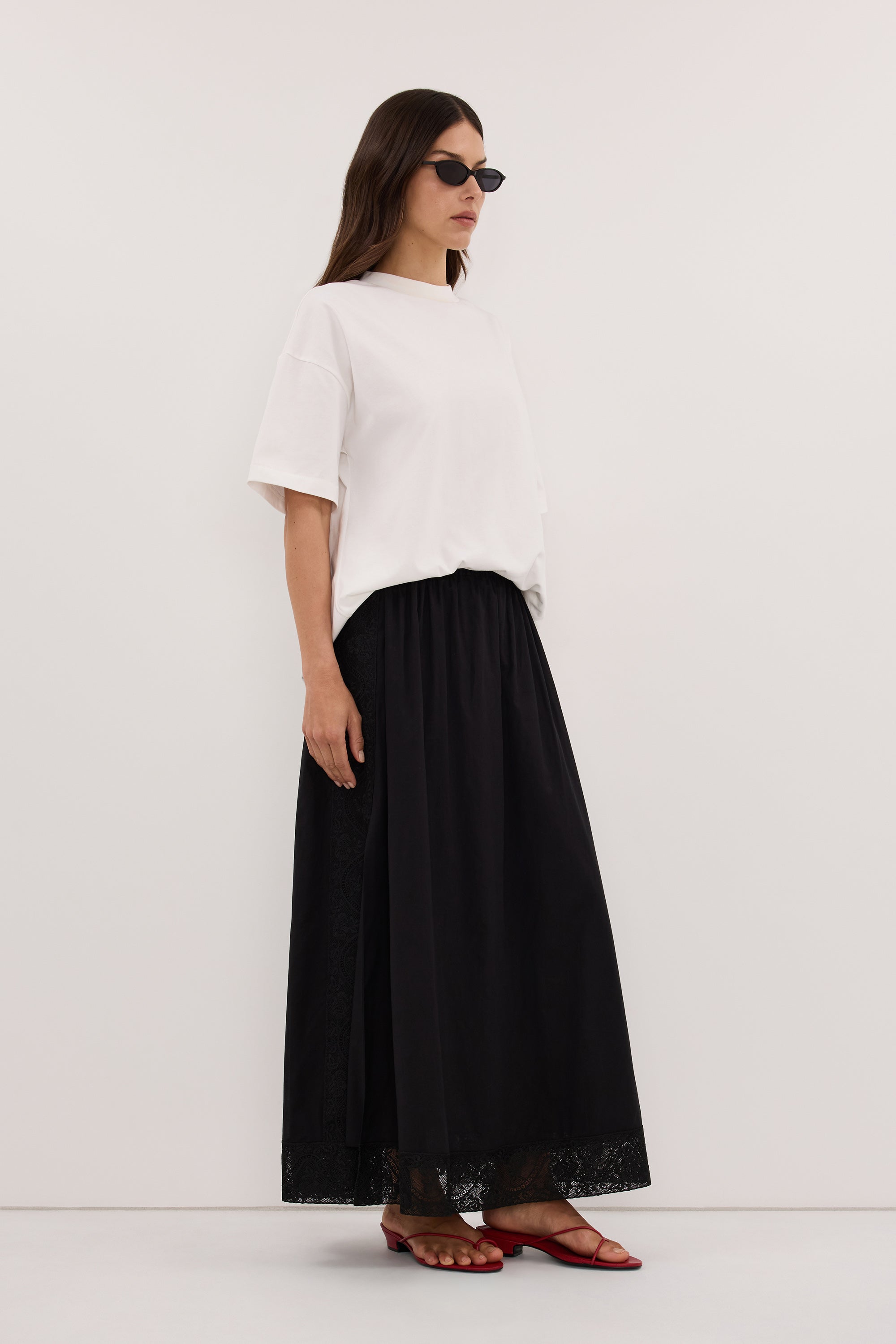 AMOUR BLACK LACE TRIM MIDI SKIRT