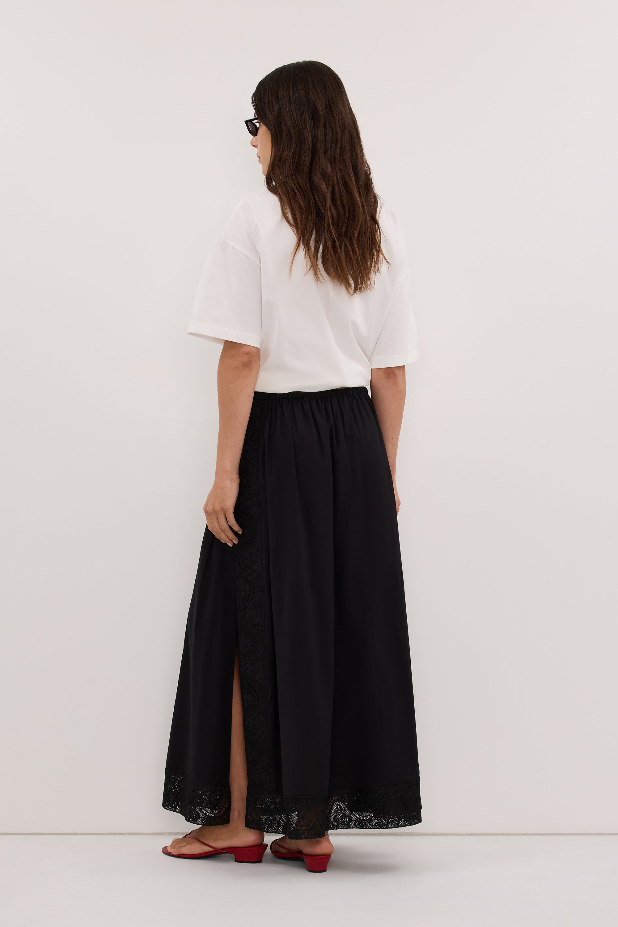 AMOUR BLACK LACE TRIM MIDI SKIRT
