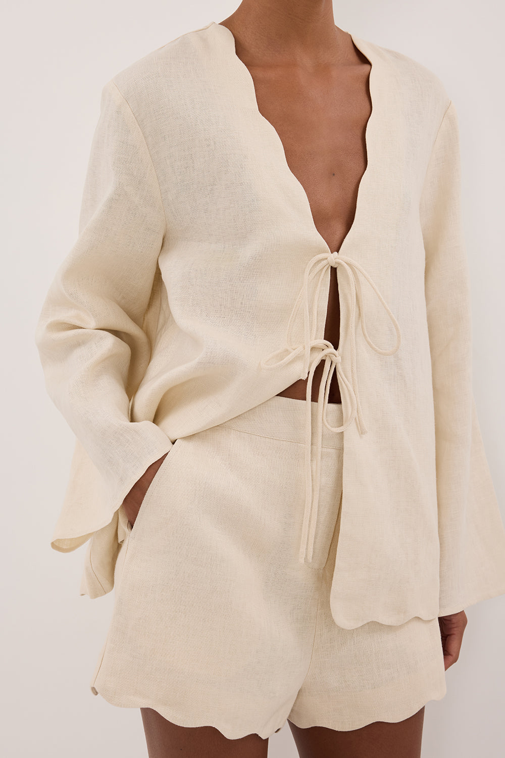 LELA SANDSTONE LINEN SHORT Clothing DISSH Boutiques 