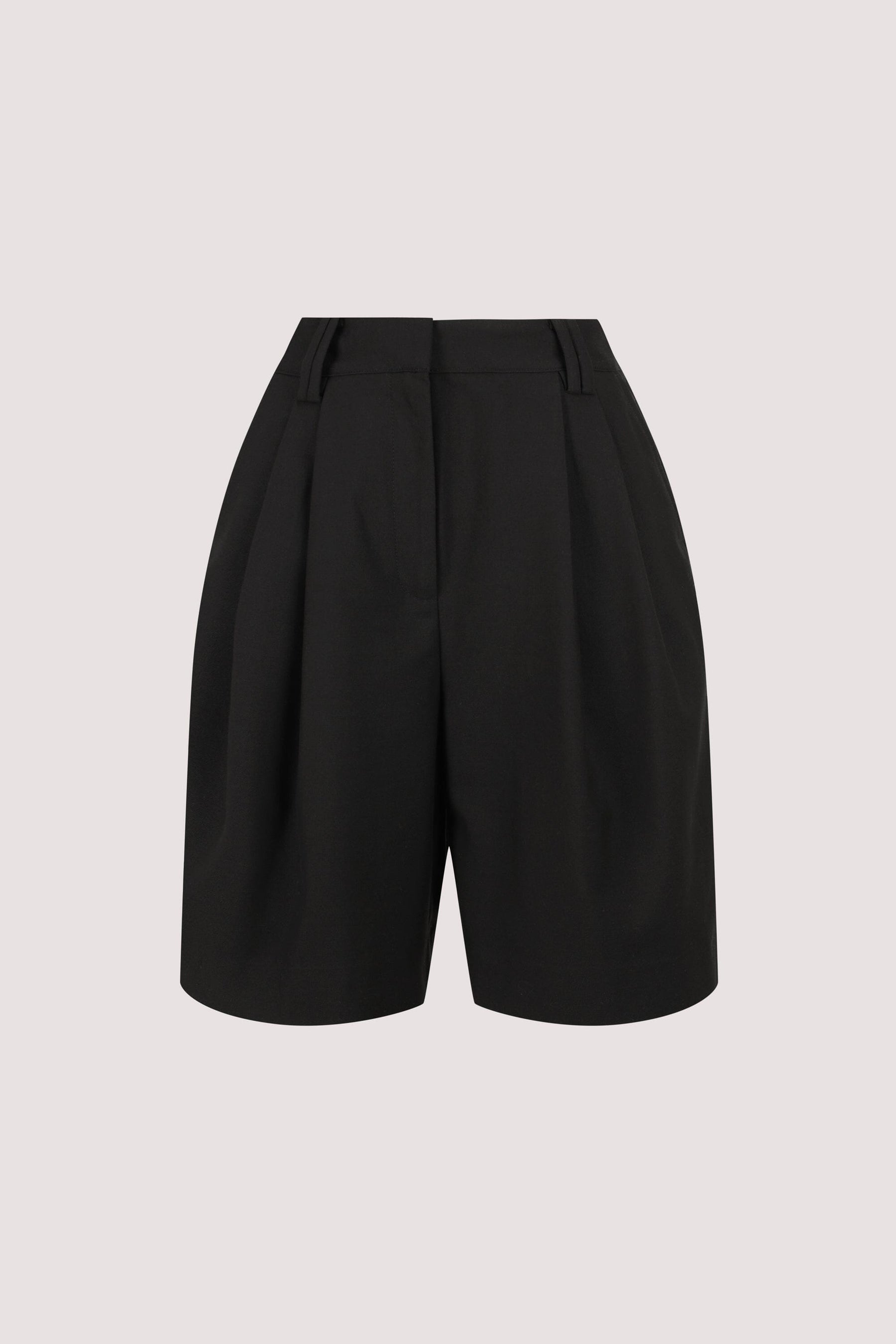 LIZA BLACK TAILORED BERMUDA SHORT Clothing DISSH Boutiques 