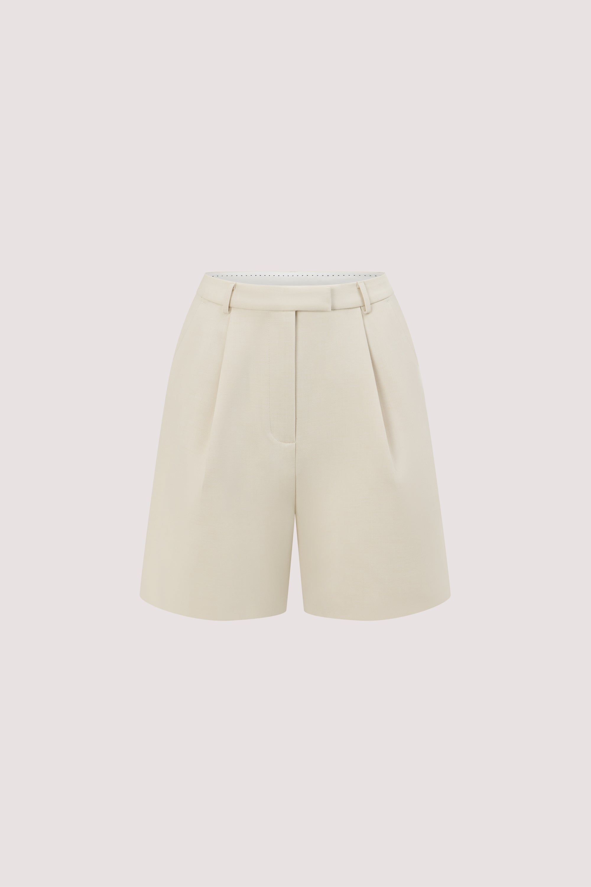 SOLENE CREAM BERMUDA SHORT
