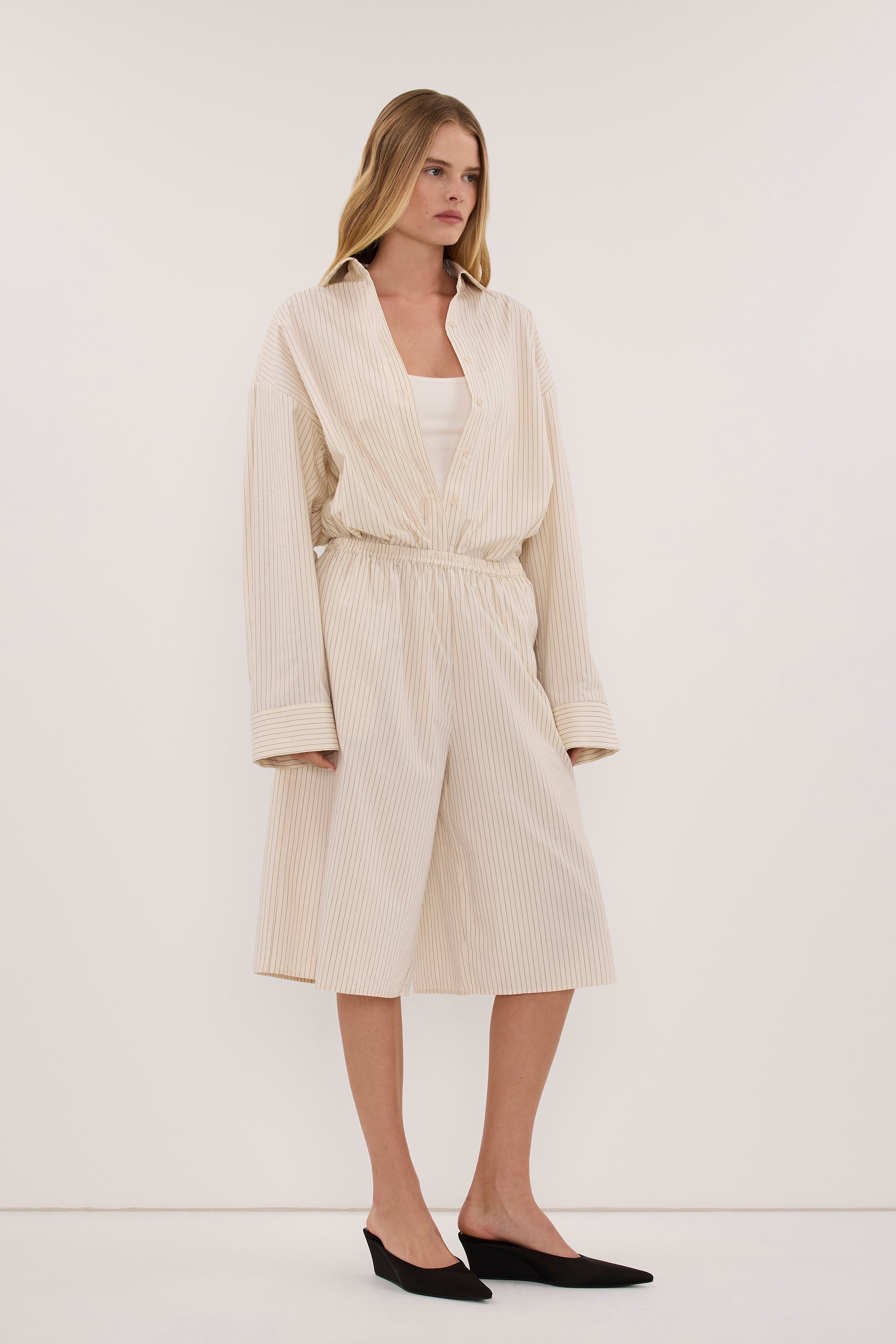 LEIGH CREAM BERMUDA COTTON SHORT - PRE ORDER
