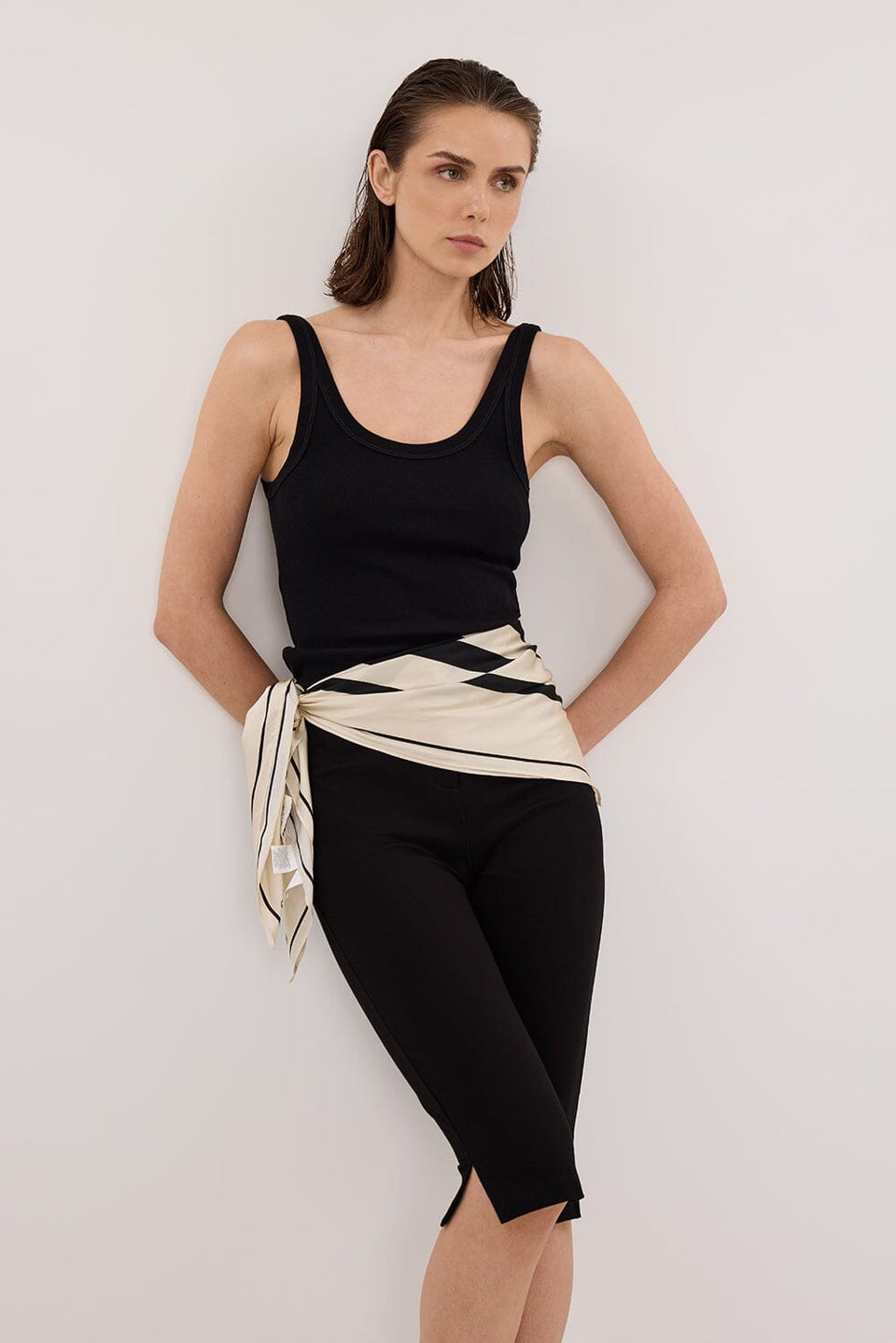 DEMI BLACK CAPRI PANT Clothing DISSH Boutiques 