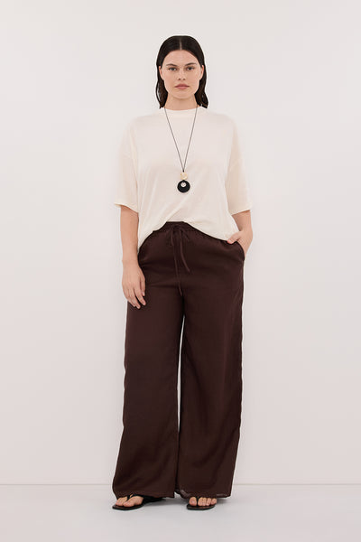 Jasmine wearing GINNY BURNT CHOC RAMIE PANT