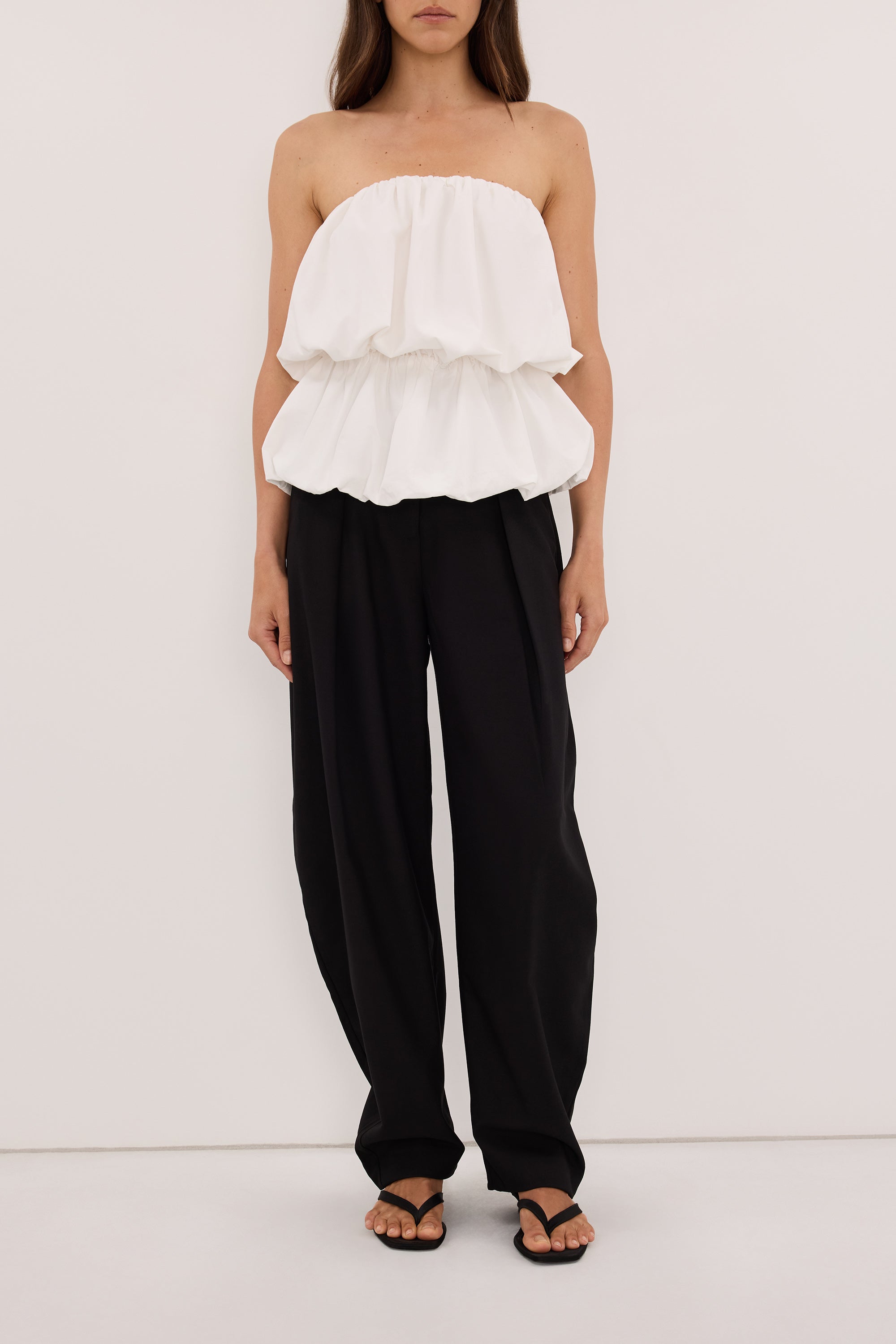 ROMY BLACK BARREL LEG TAILORED PANT