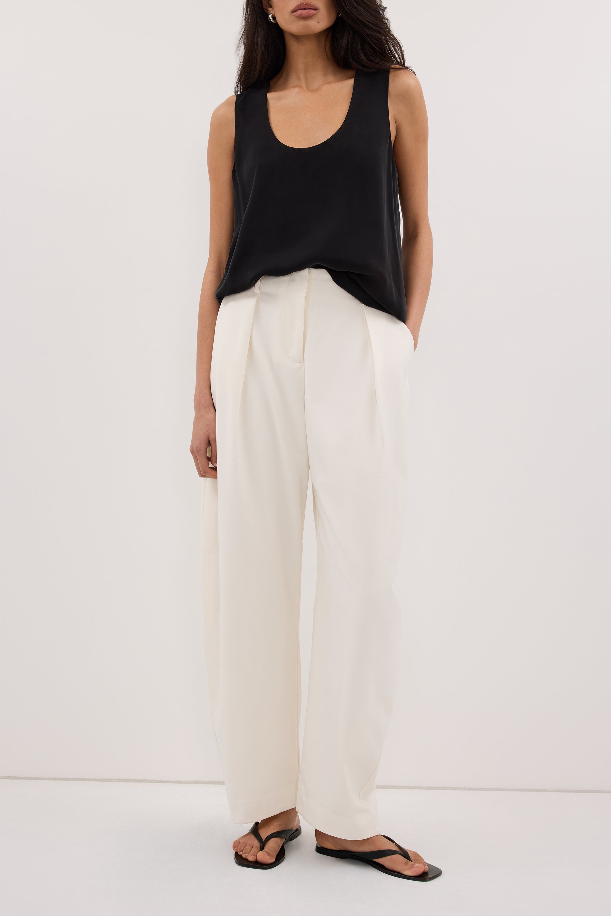 ROMY CREAM BARREL LEG TAILORED PANT