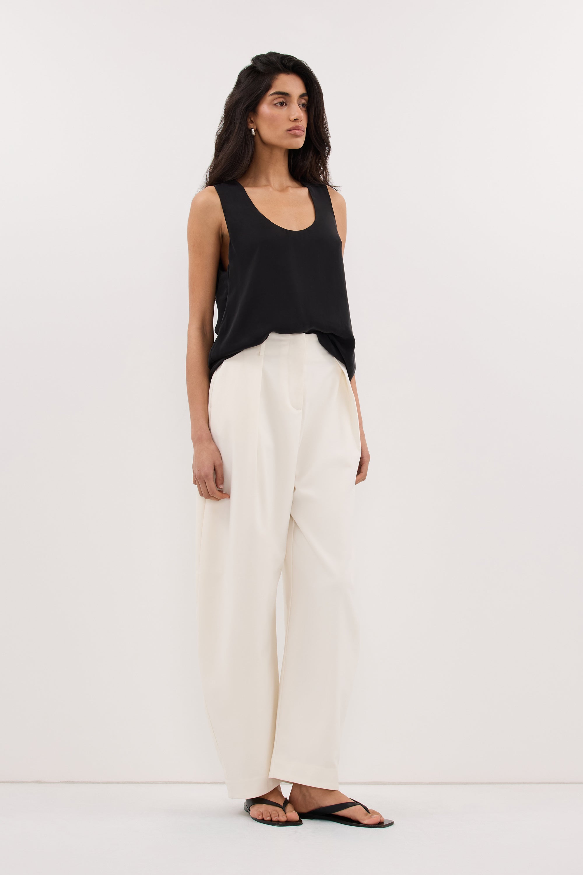 ROMY CREAM BARREL LEG TAILORED PANT