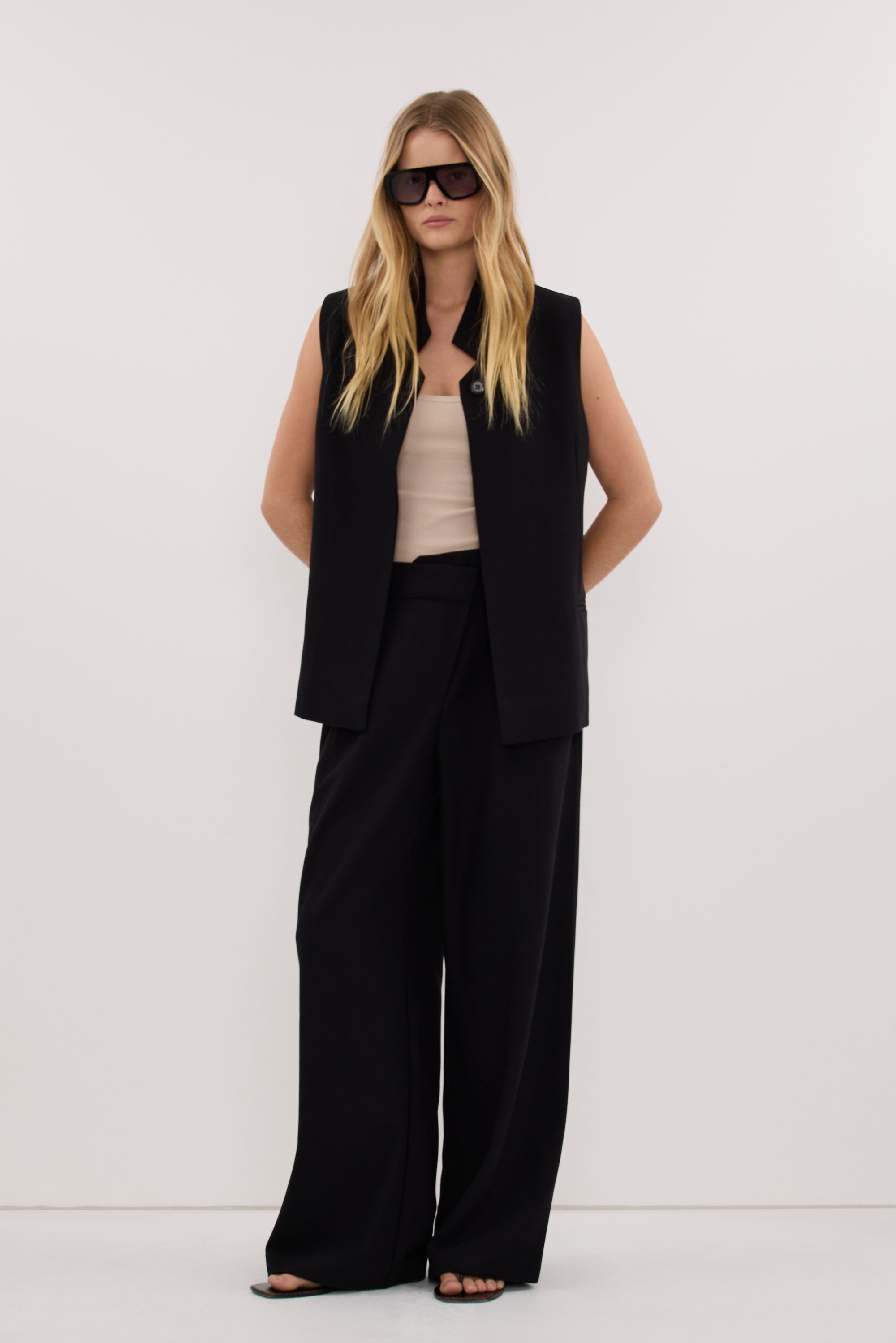 VIDA BLACK ASYM WAISTBAND PANT