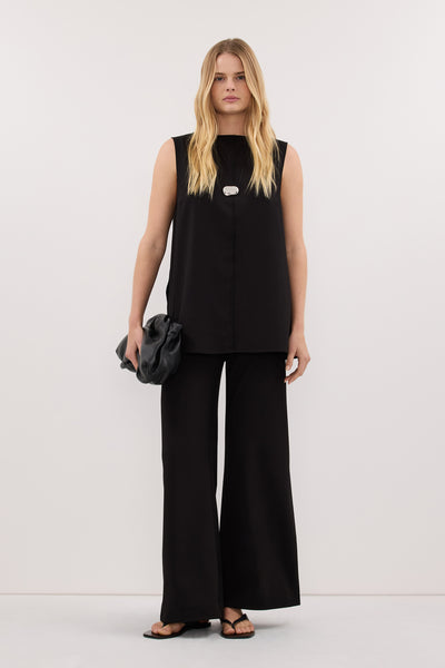 Zoe wearing PARKER BLACK FLAT FRONT PANT
