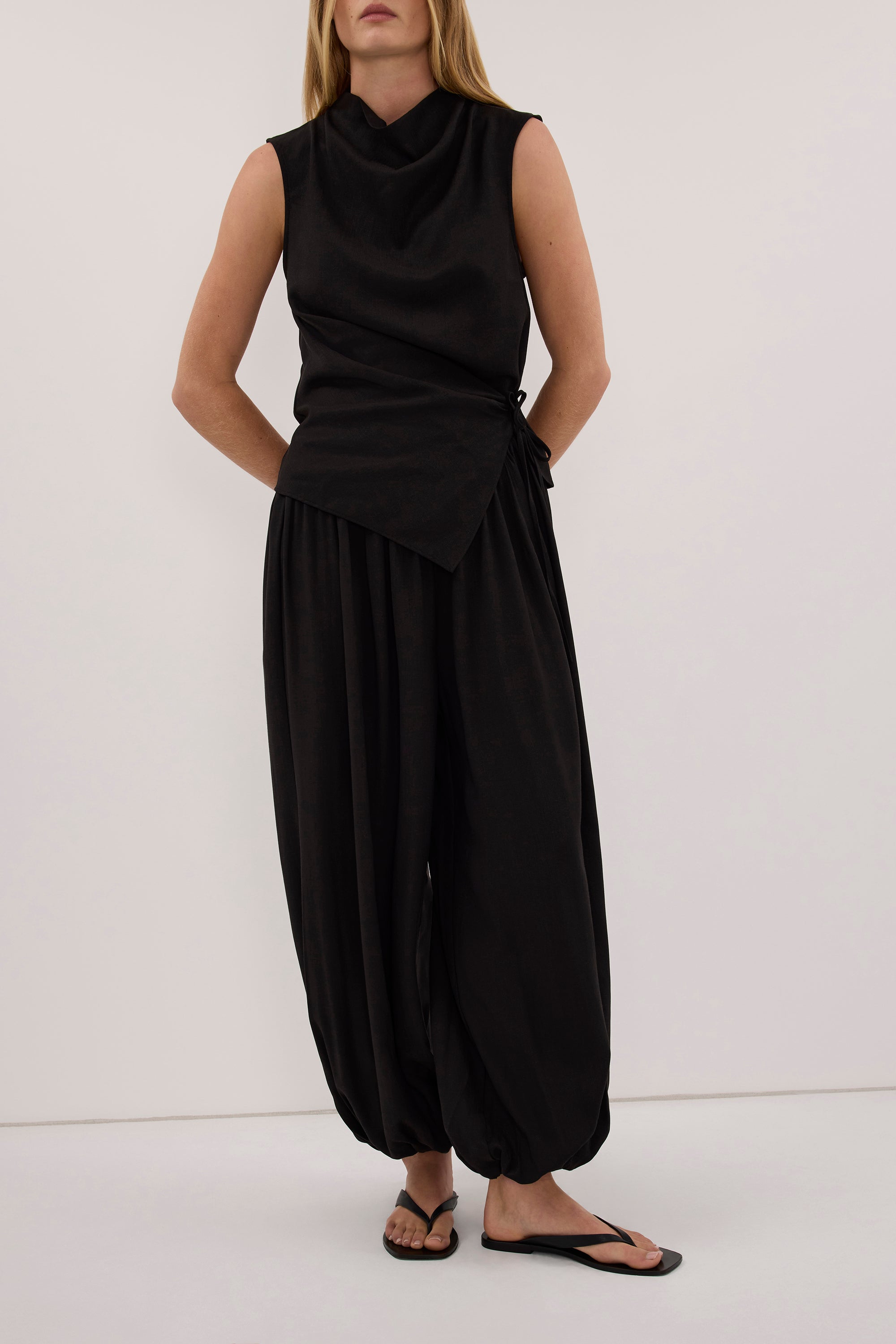 CALIA BLACK BALLOON PANT