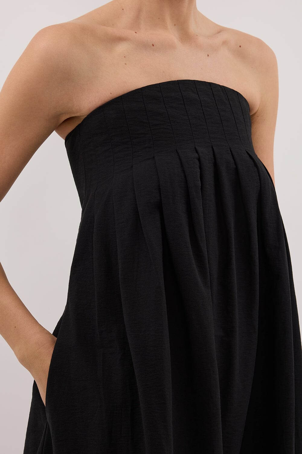 MORGAN BLACK STRAPLESS MIDI DRESS Clothing DISSH Boutiques 