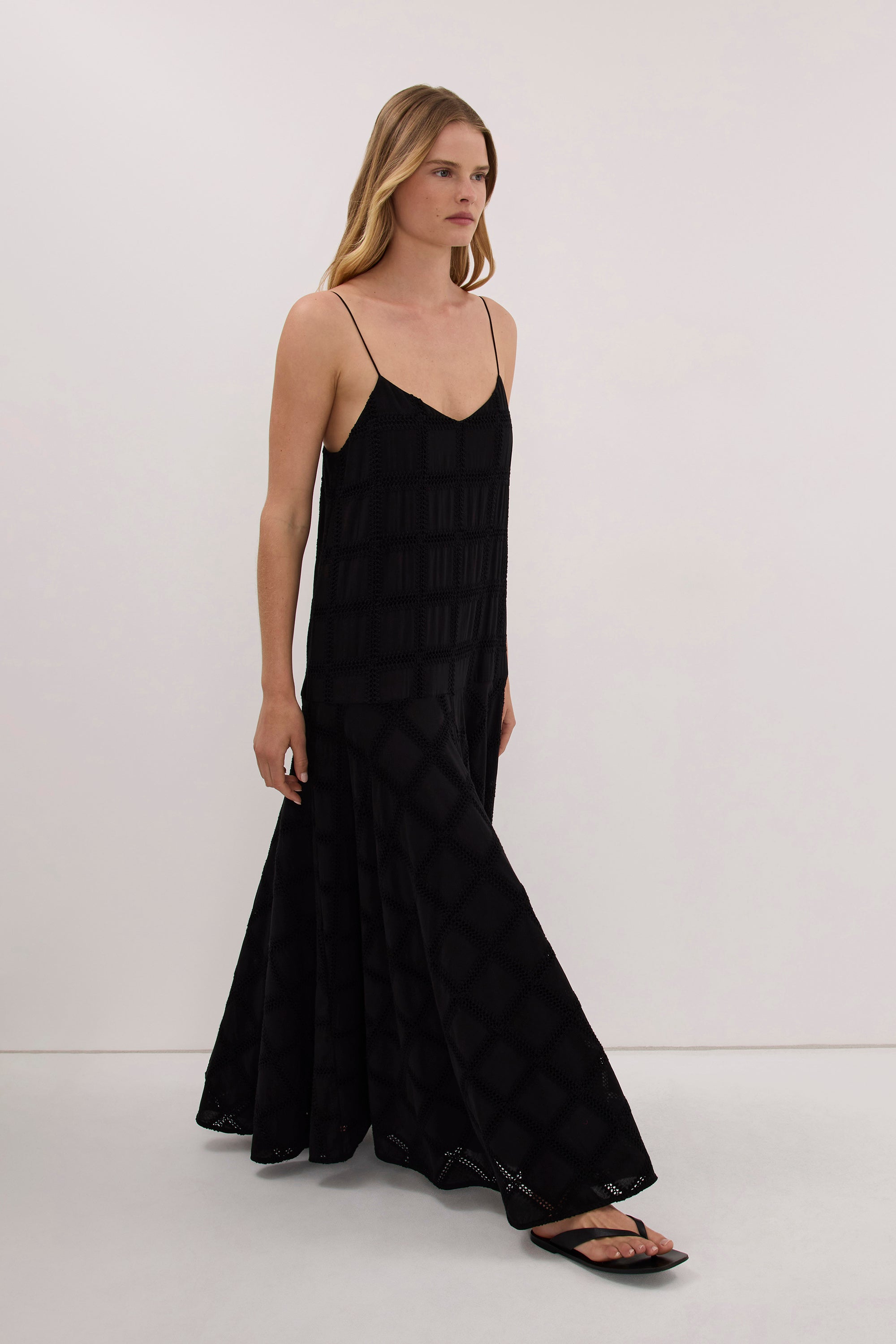 ANNIKA BLACK COTTON MIDI DRESS