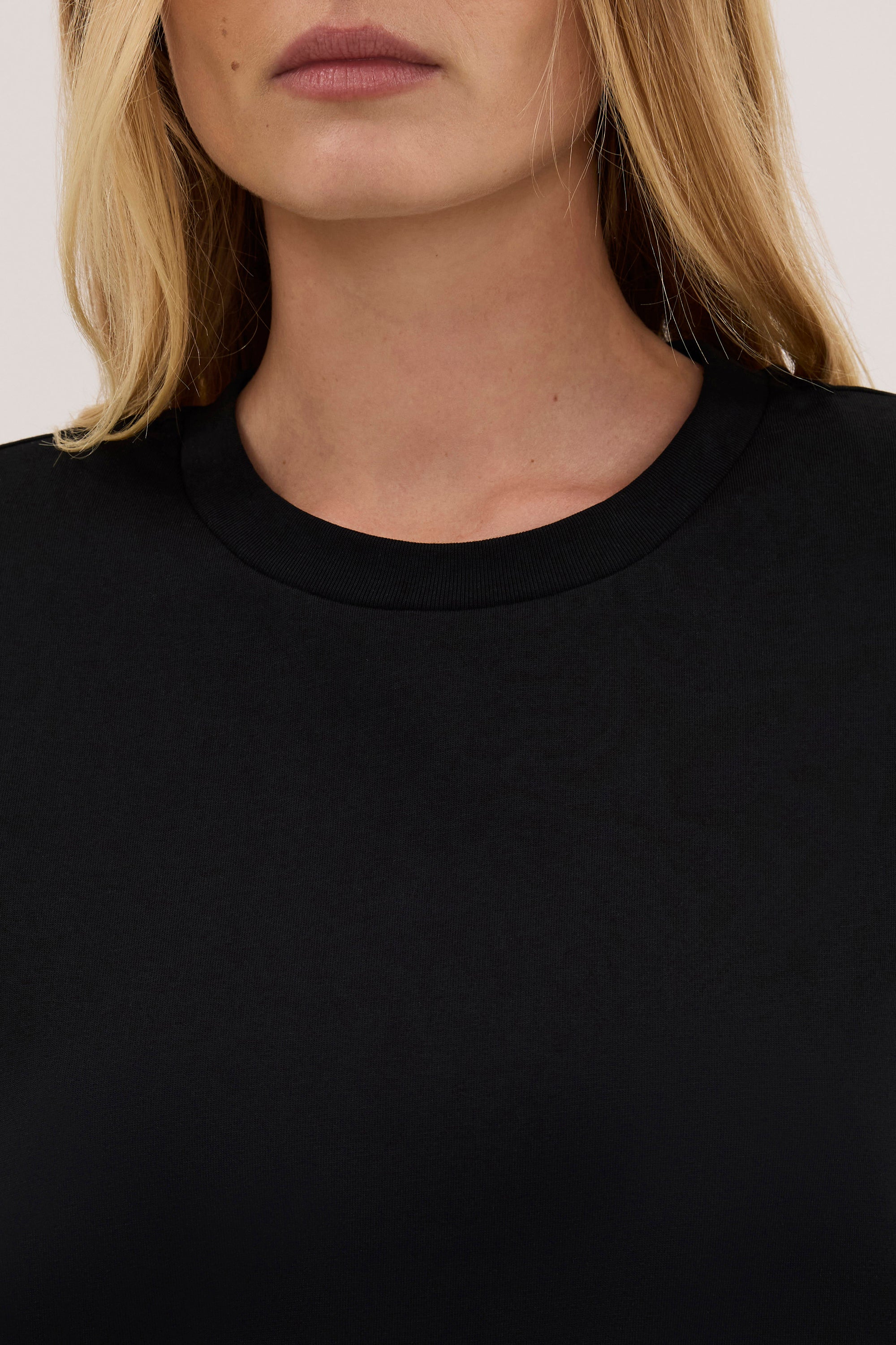 DARCY BLACK SHOULDER PAD MAXI DRESS