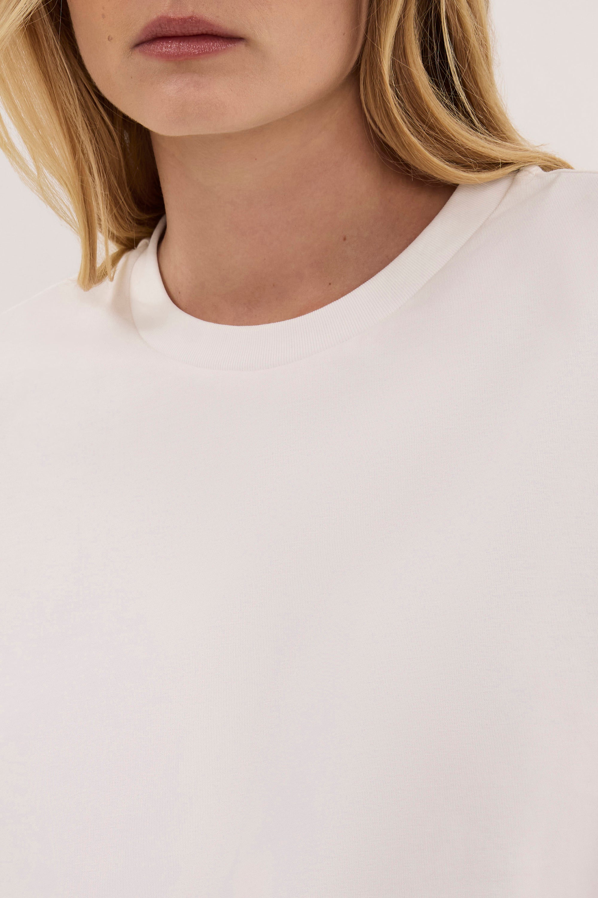 DARCY WHITE SHOULDER PAD MAXI DRESS
