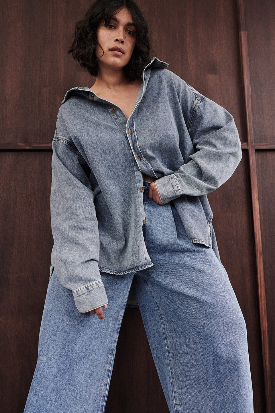 ASHTON CLASSIC BLUE DENIM SHIRT Clothing DISSH Boutiques 