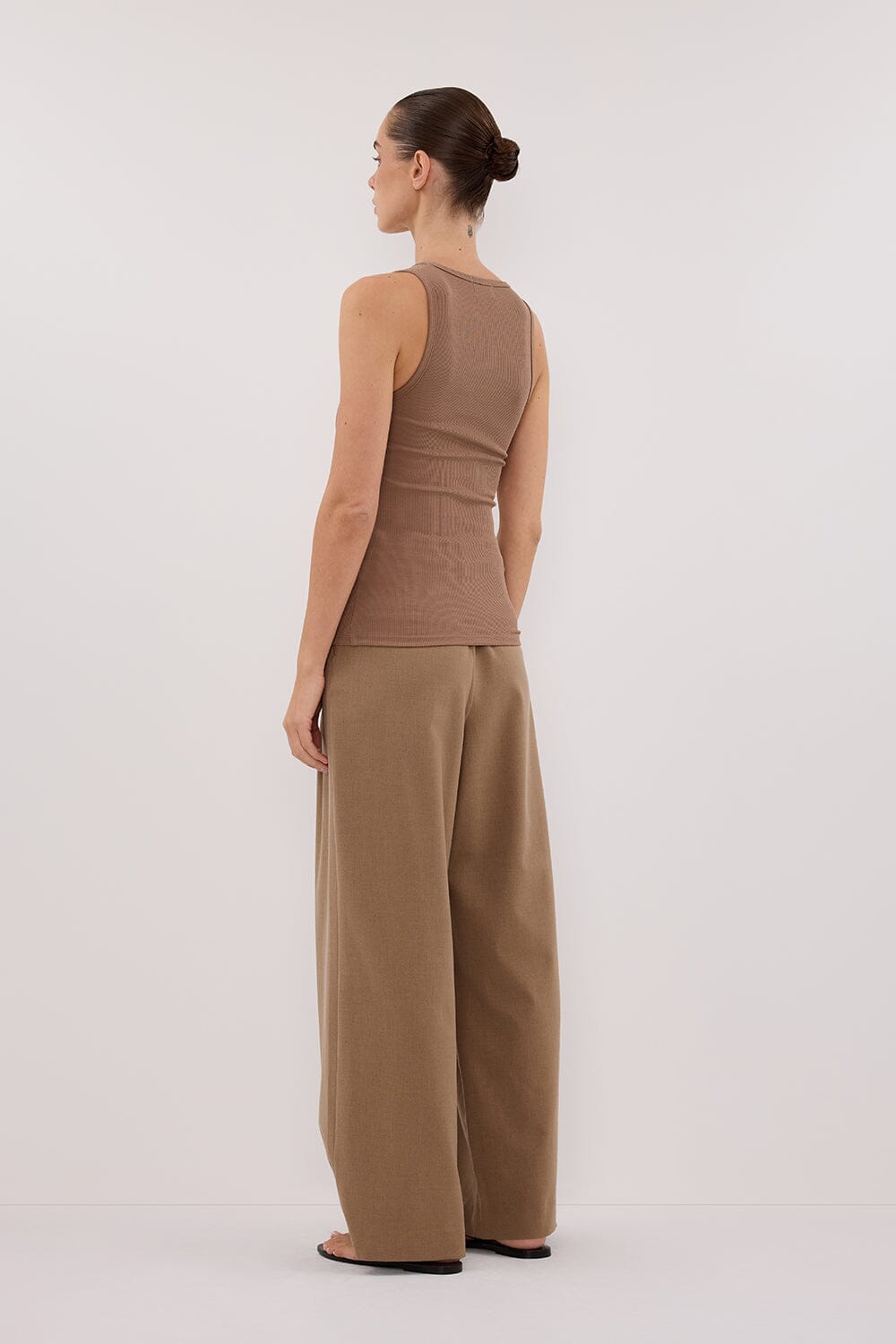 THEO TAN TANK Clothing DISSH Boutiques 