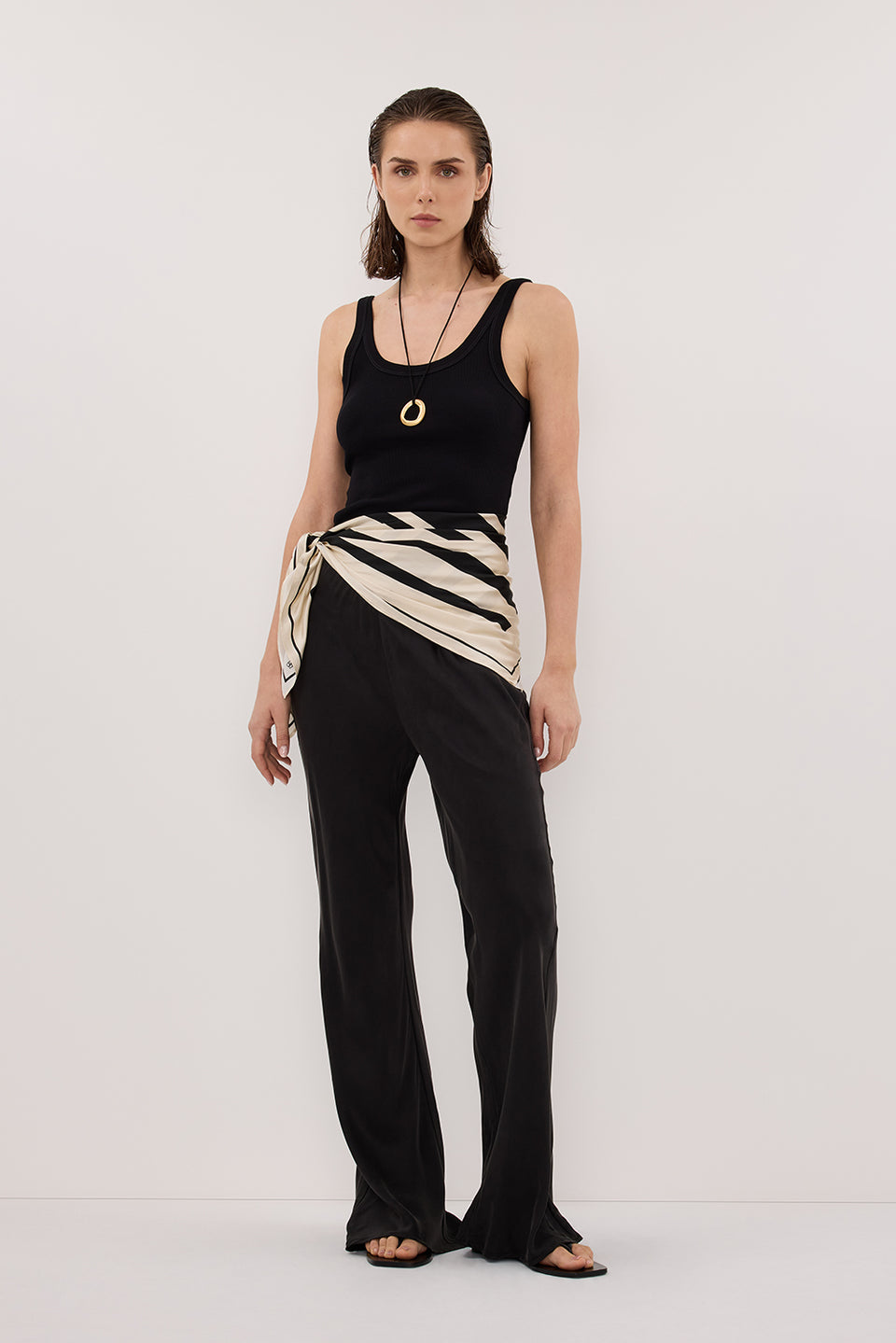 PHOEBE BLACK SLEEVELESS SCOOP NECK TANK Clothing DISSH Boutiques XS BLACK 