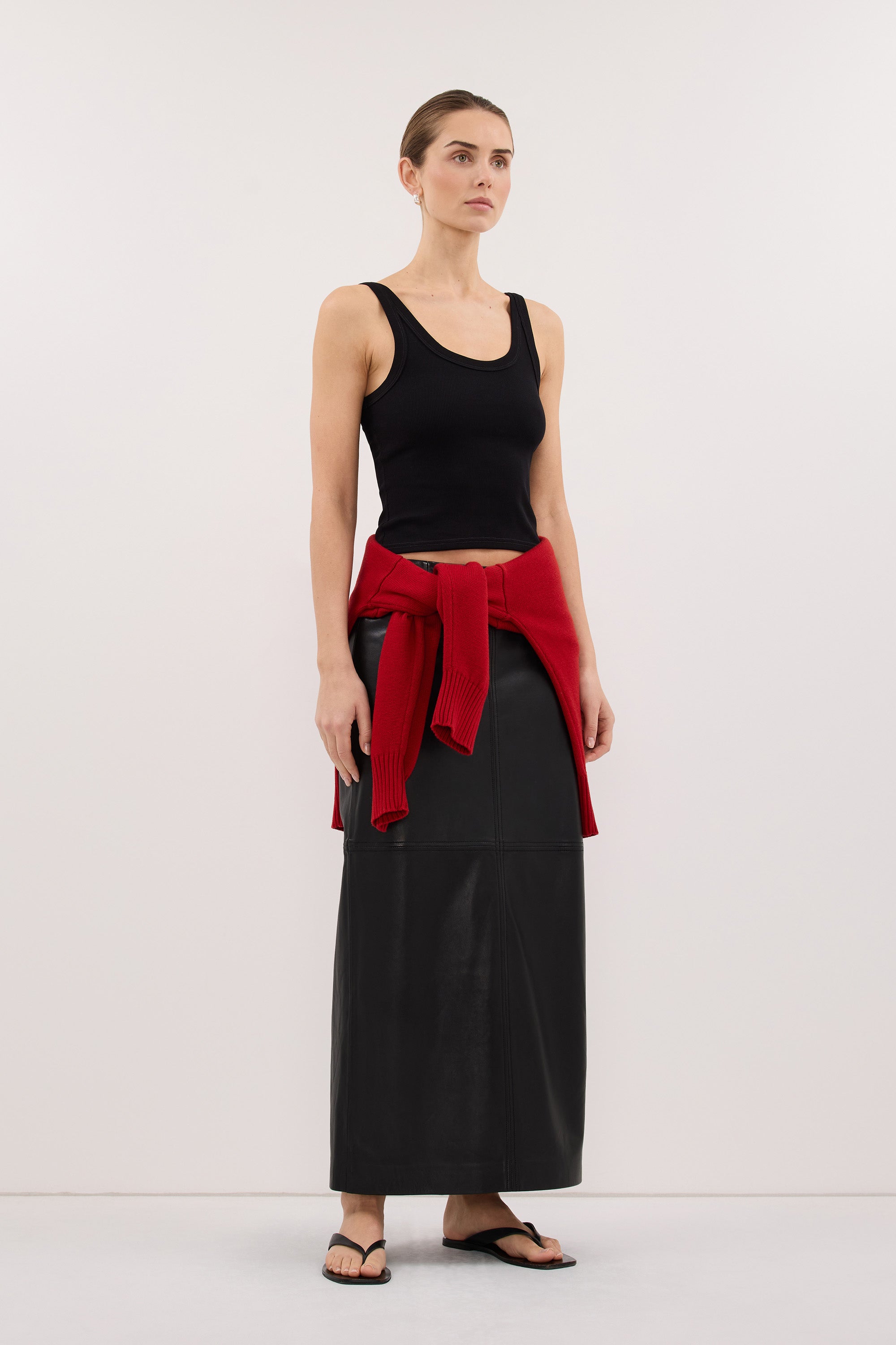 PHOEBE BLACK SCOOP NECK TANK TOP