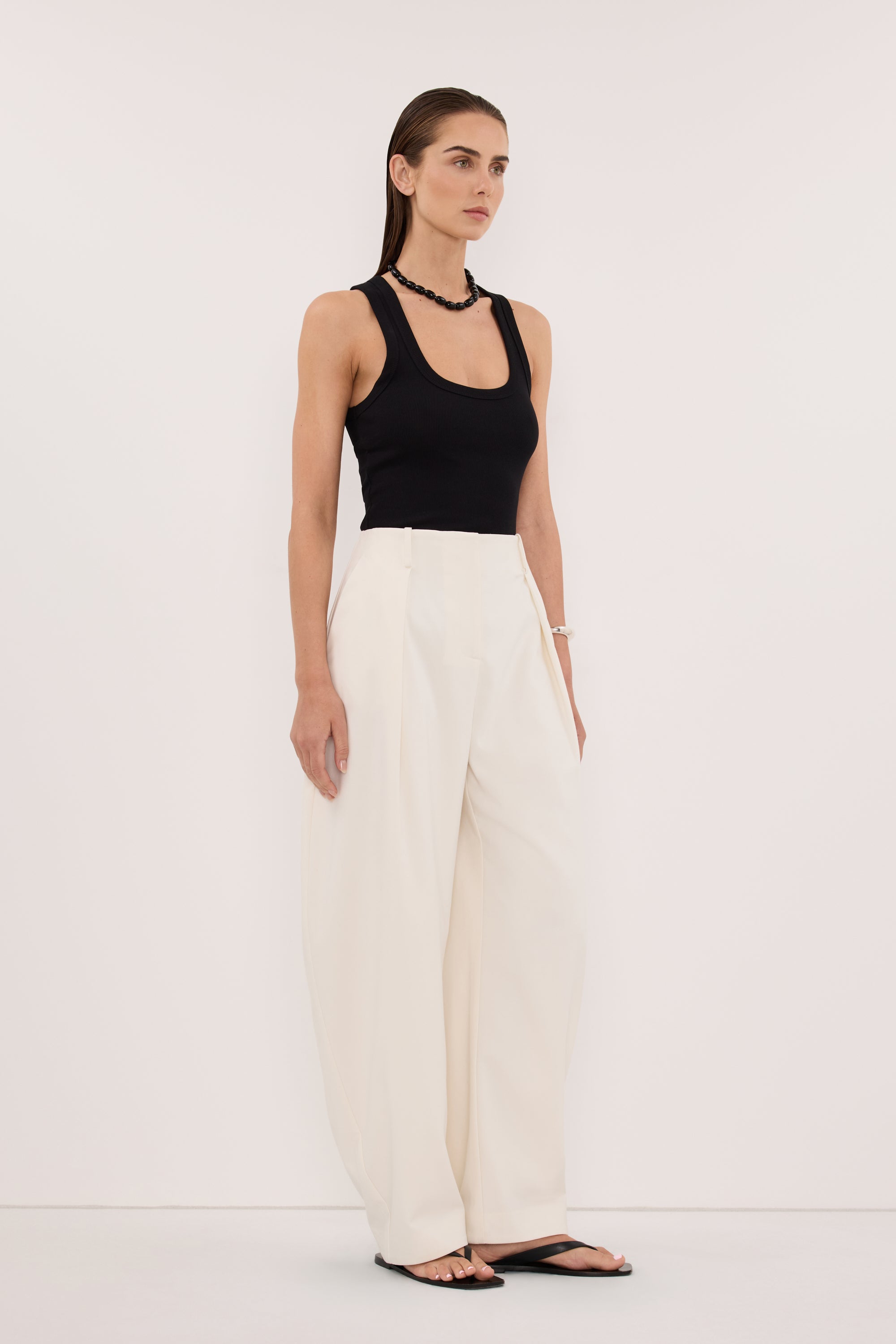 CLARA BLACK SCOOP NECK TANK TOP